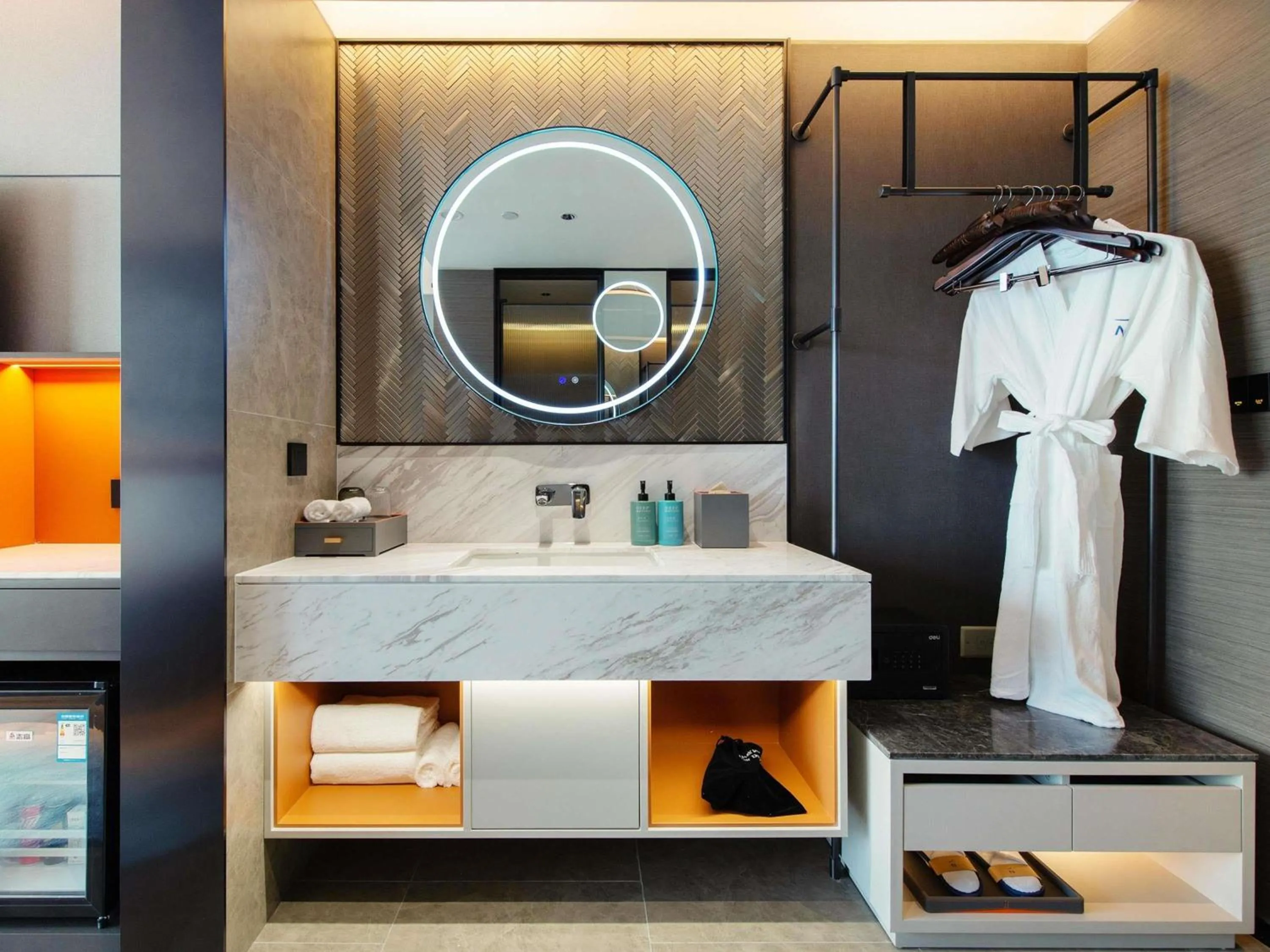 Bedroom in Novotel Shanghai Lingang