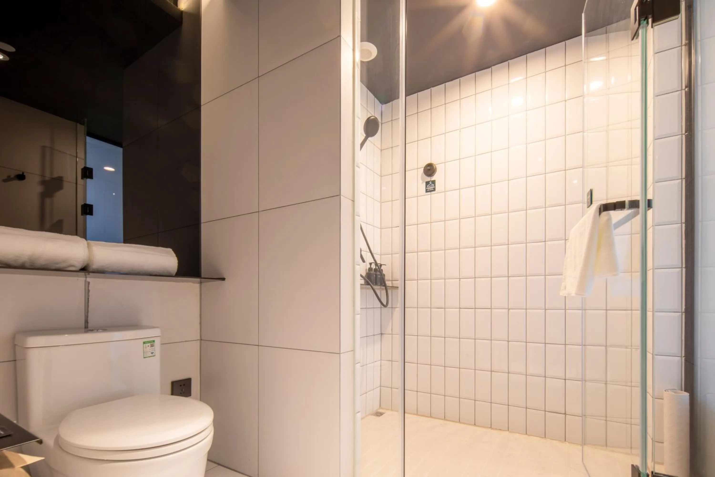 Bathroom in Mercure Nanjing Sun Yat-sen Mausoleum