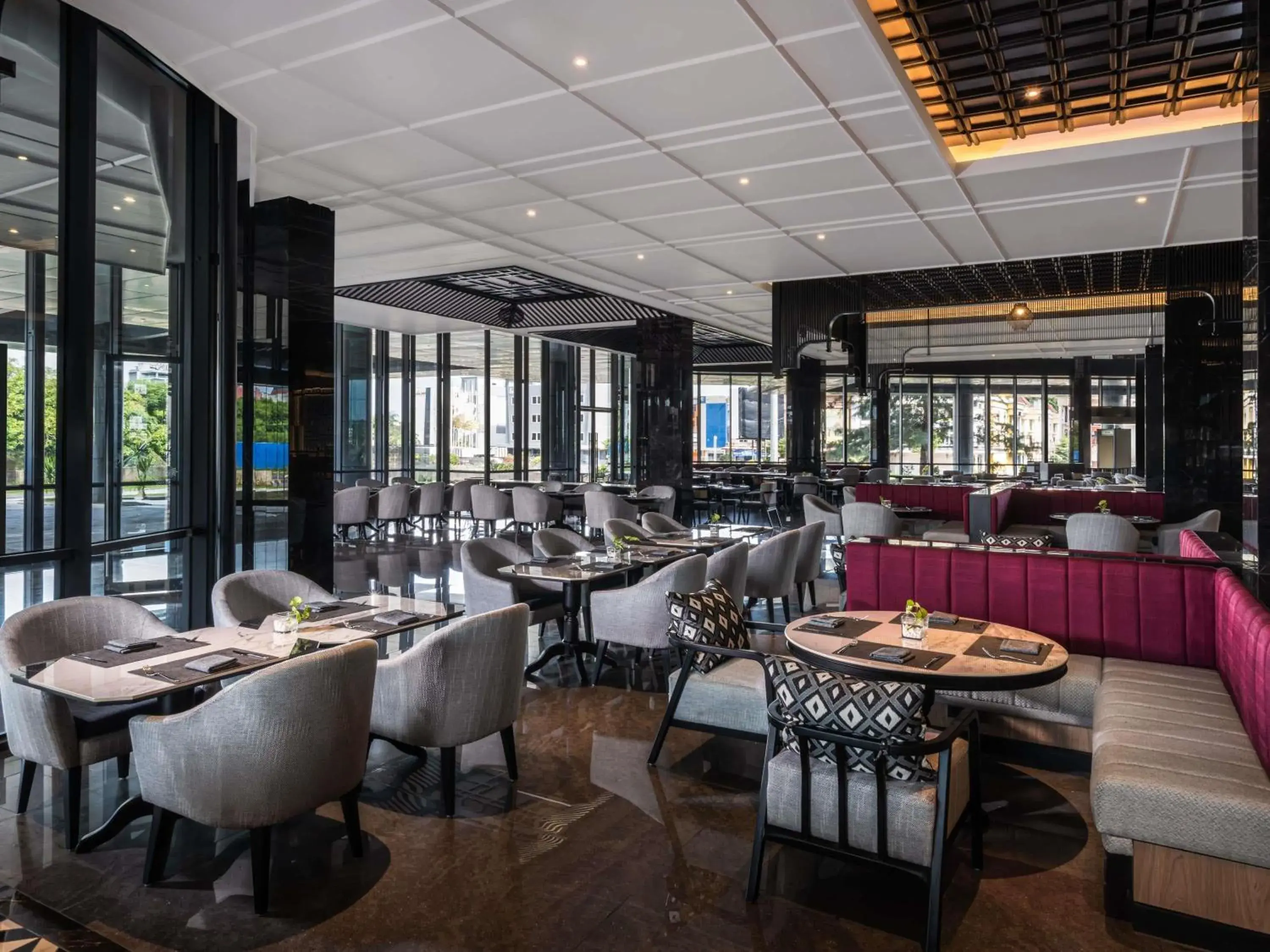 Restaurant/places to eat in Grand Mercure Batam Centre Restaurant/places to eat in Grand Mercure Batam Centre