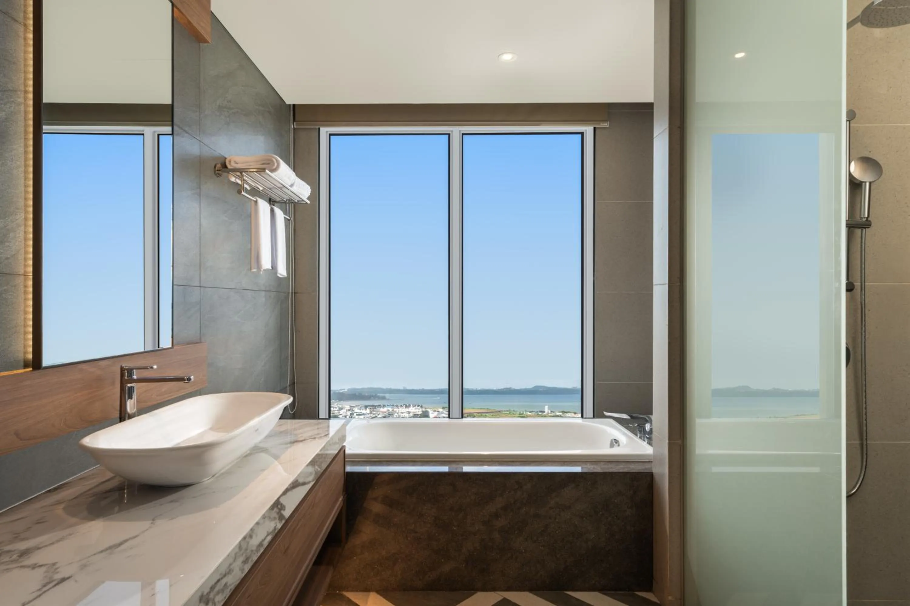 Bathroom in Grand Mercure Batam Centre