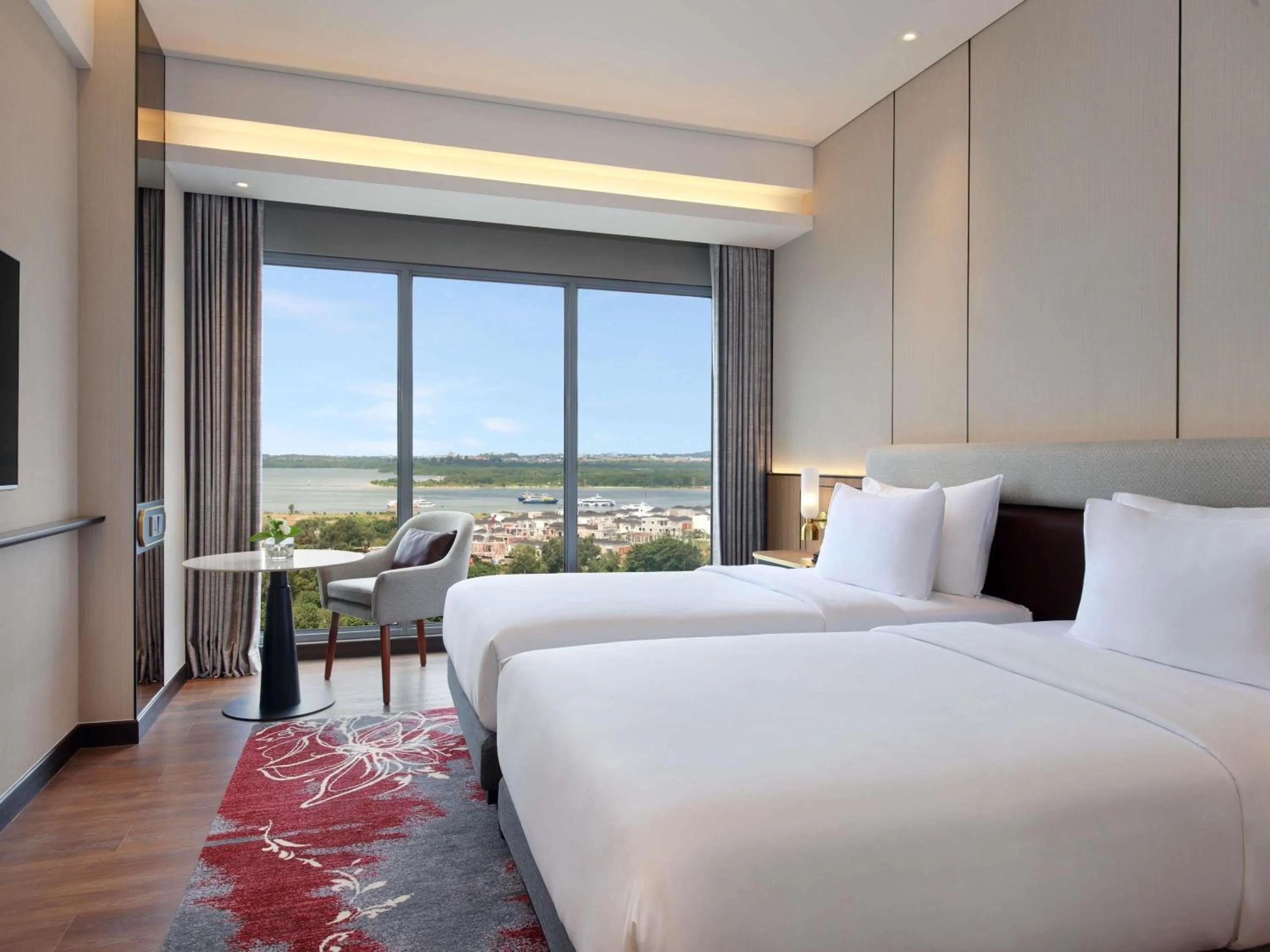 Bedroom, Bed in Grand Mercure Batam Centre