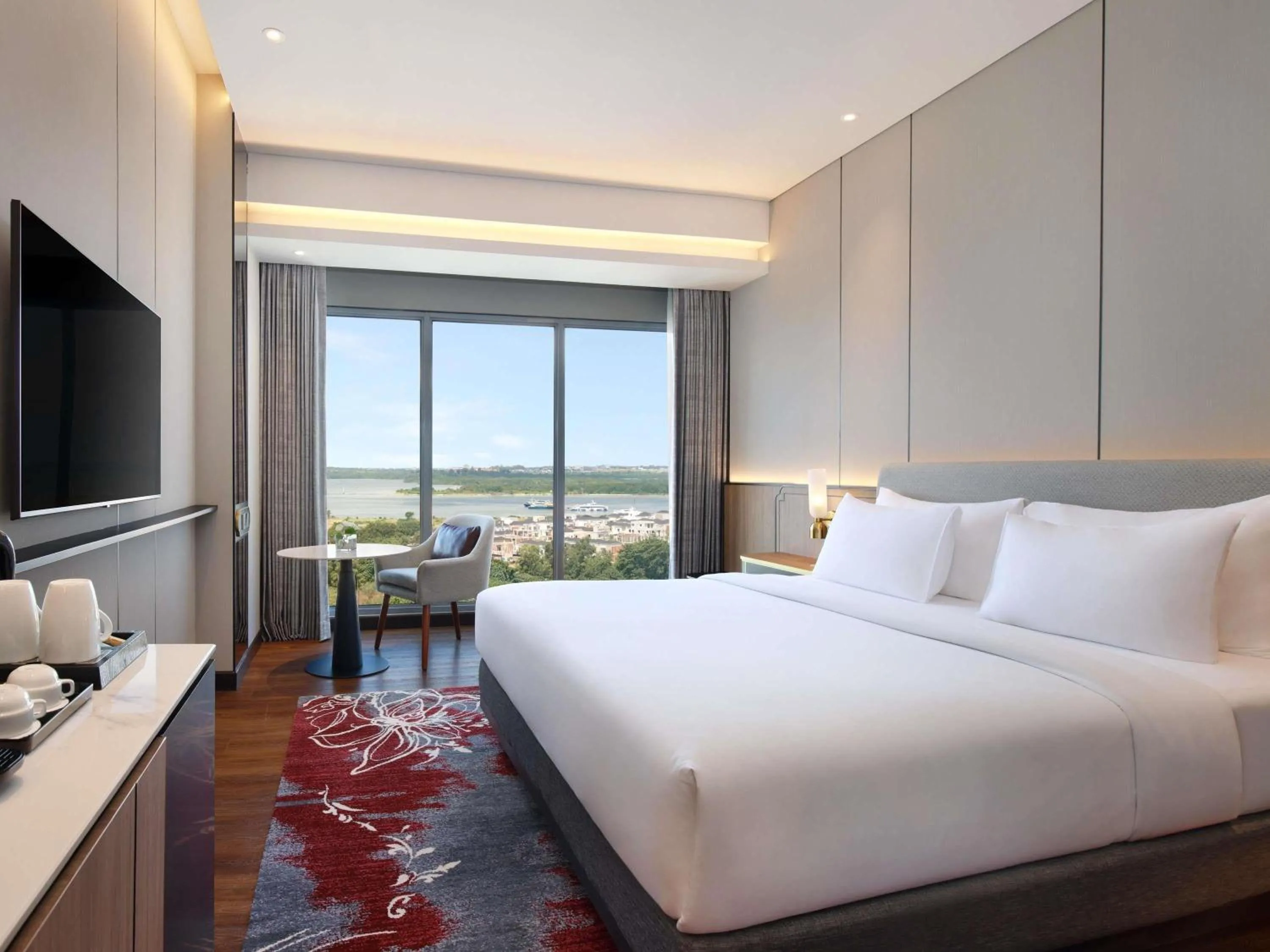 Bedroom, Bed in Grand Mercure Batam Centre
