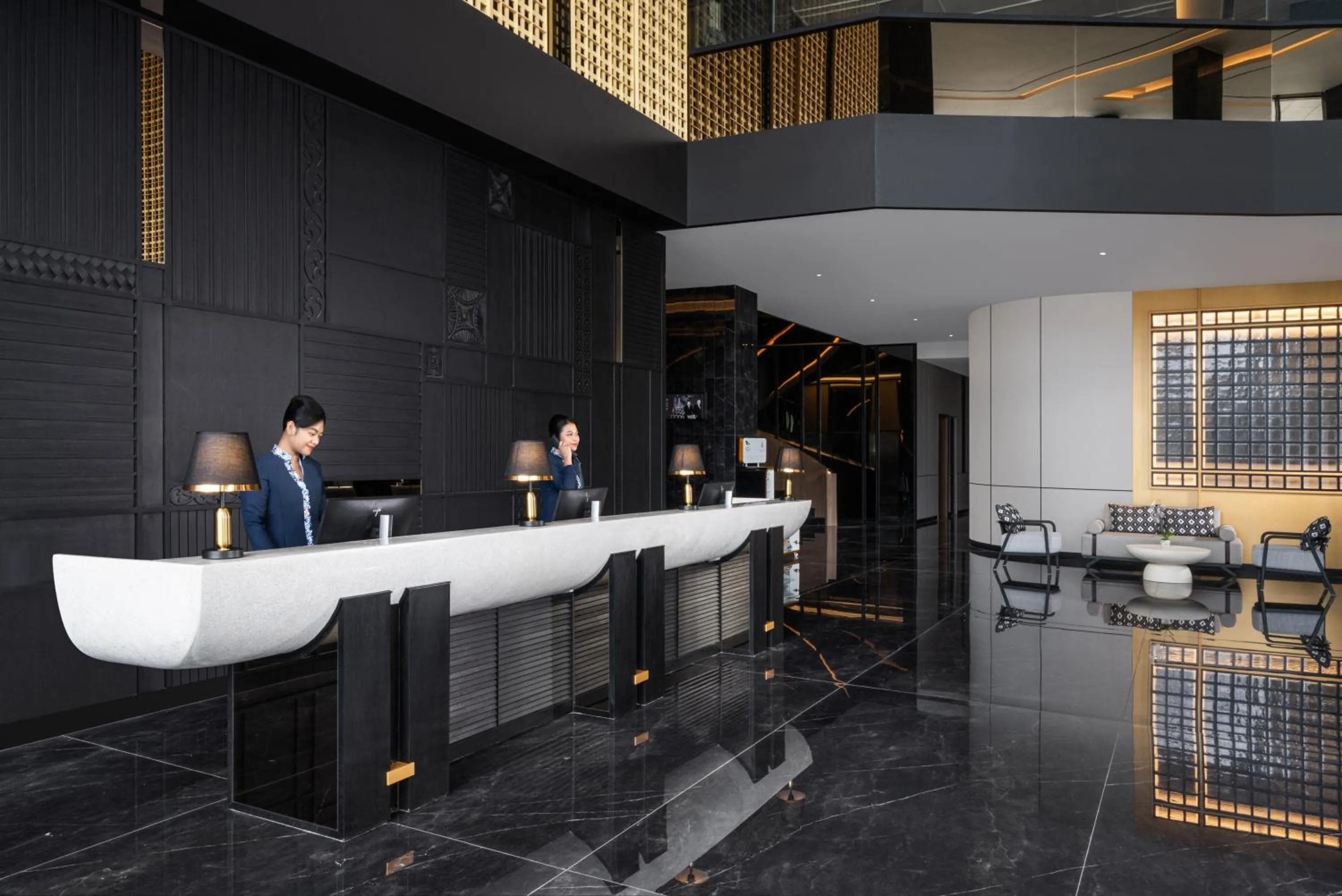 Lobby or reception in Grand Mercure Batam Centre