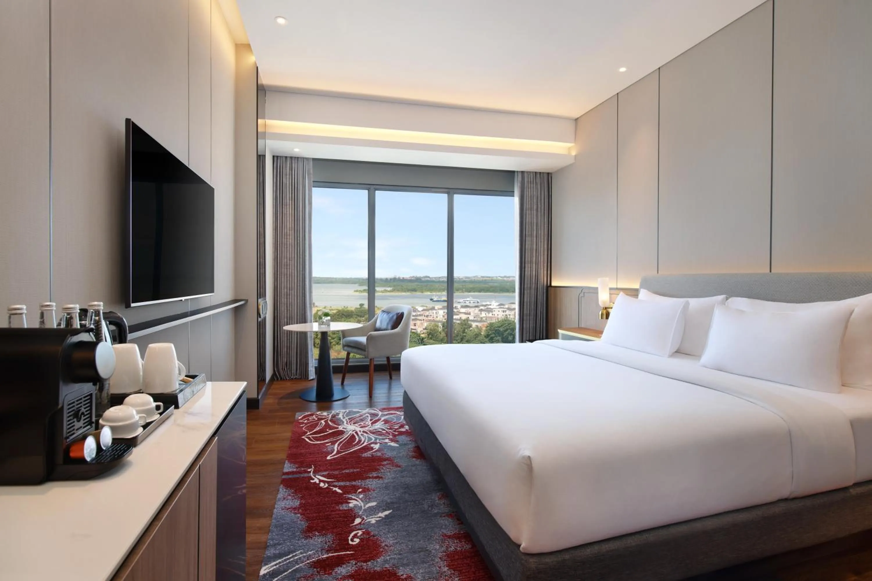 Bedroom, Bed in Grand Mercure Batam Centre