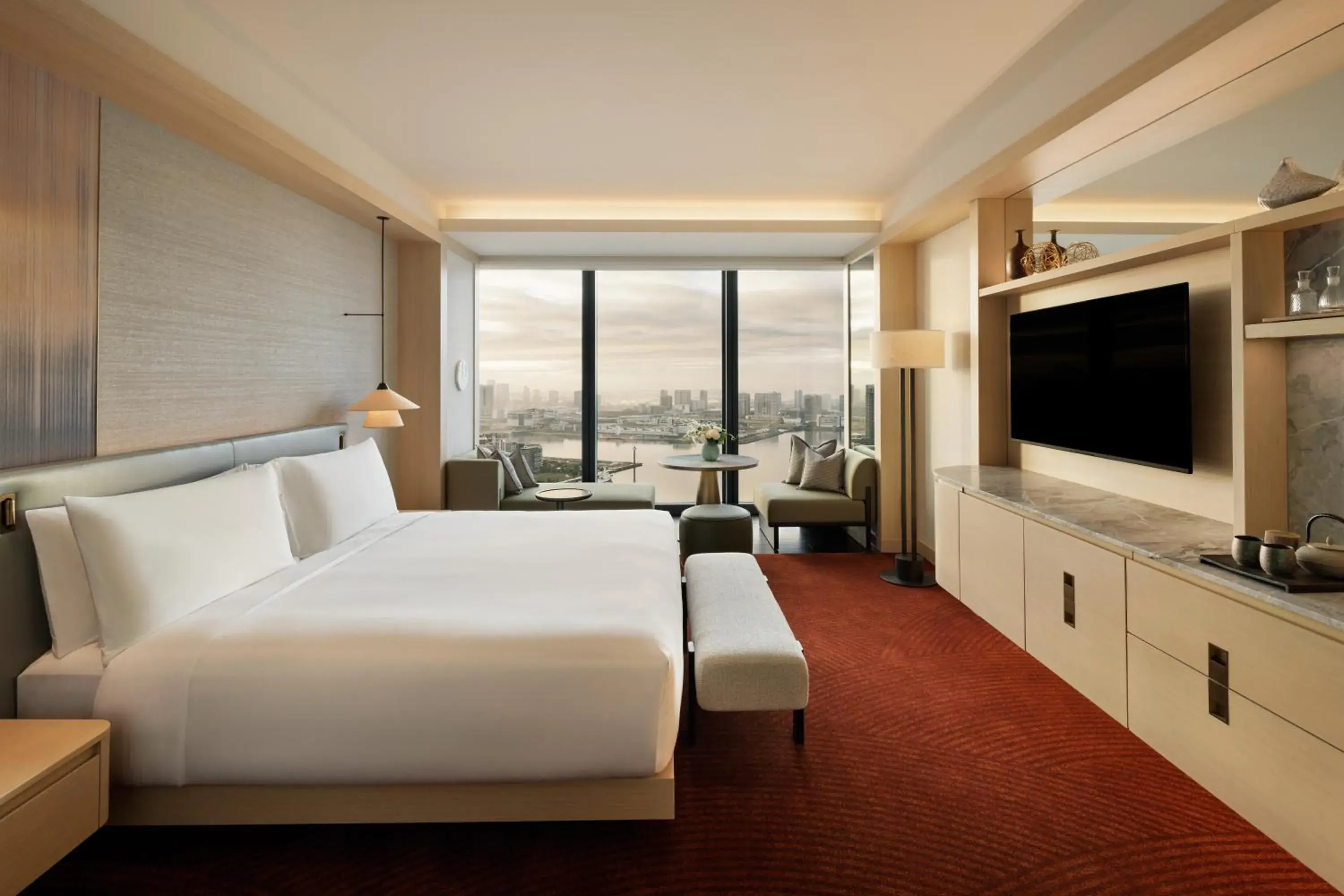 Fairmont Gold King Room with Bay View and Lounge Access in Fairmont Tokyo Fairmont Gold King Room with Bay View and Lounge Access in Fairmont Tokyo