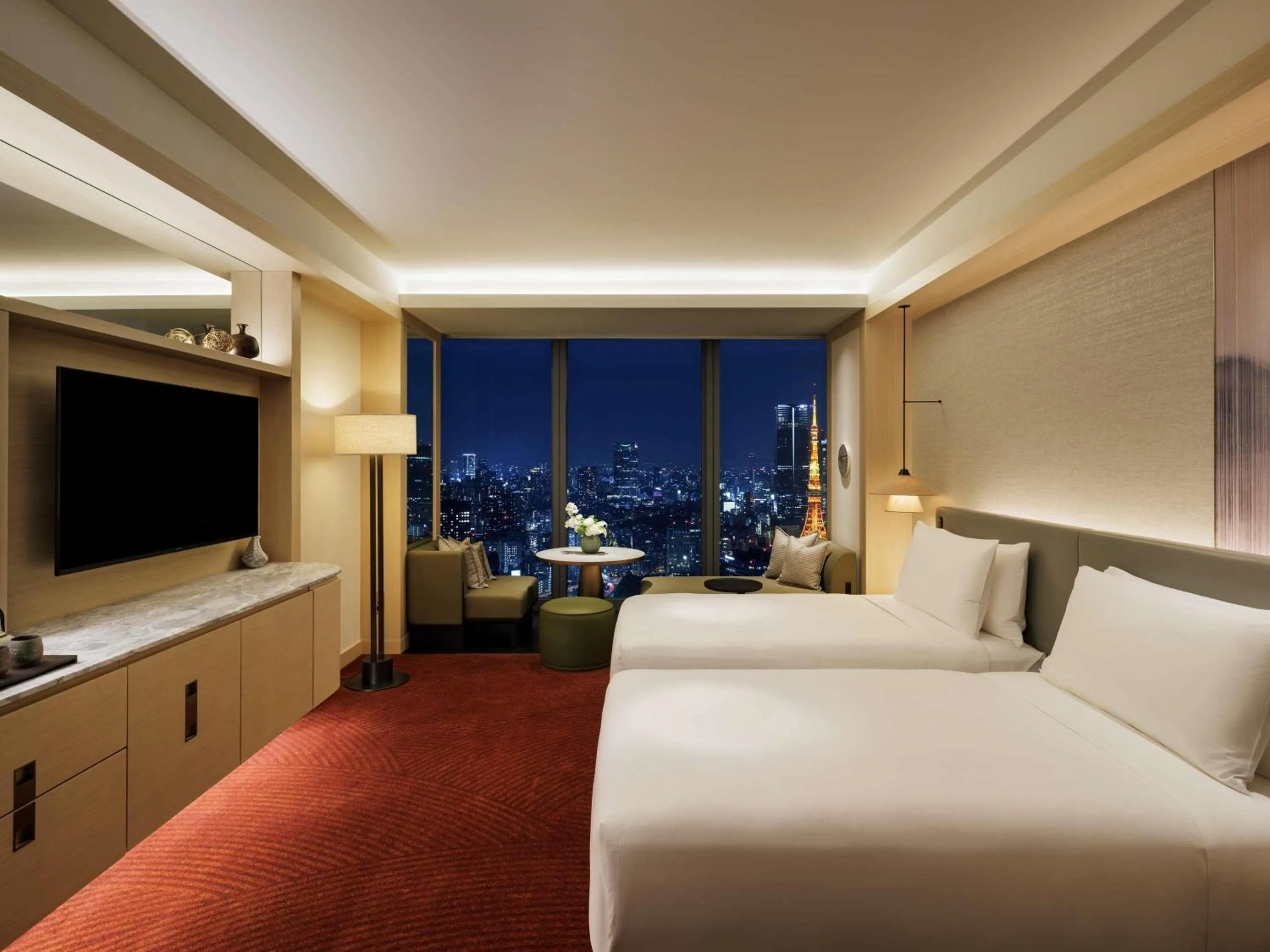 Bedroom, Bed in Fairmont Tokyo