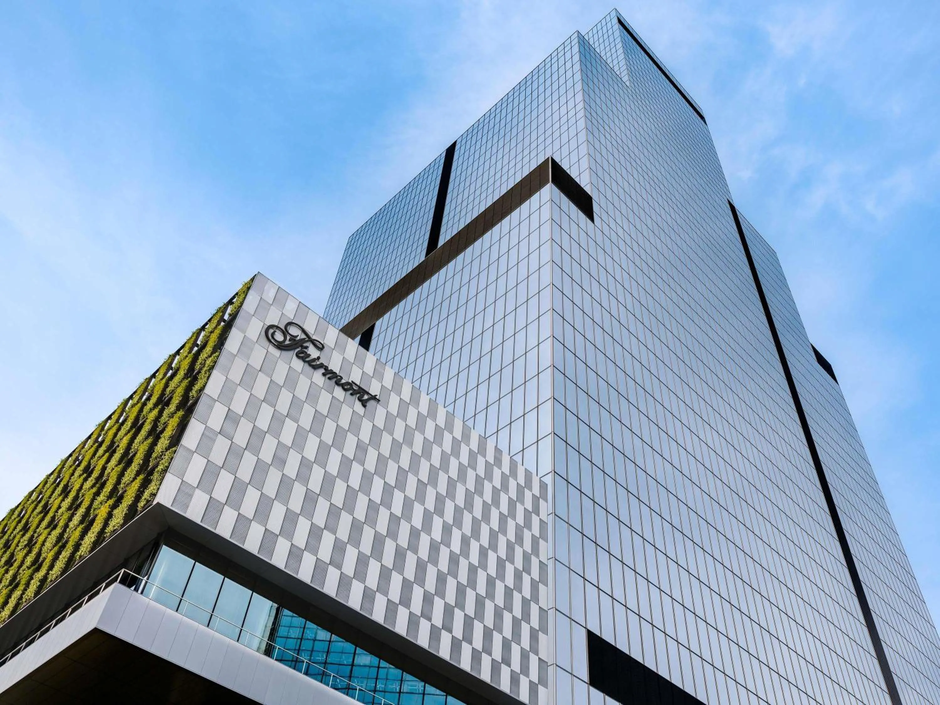 Property building in Fairmont Tokyo