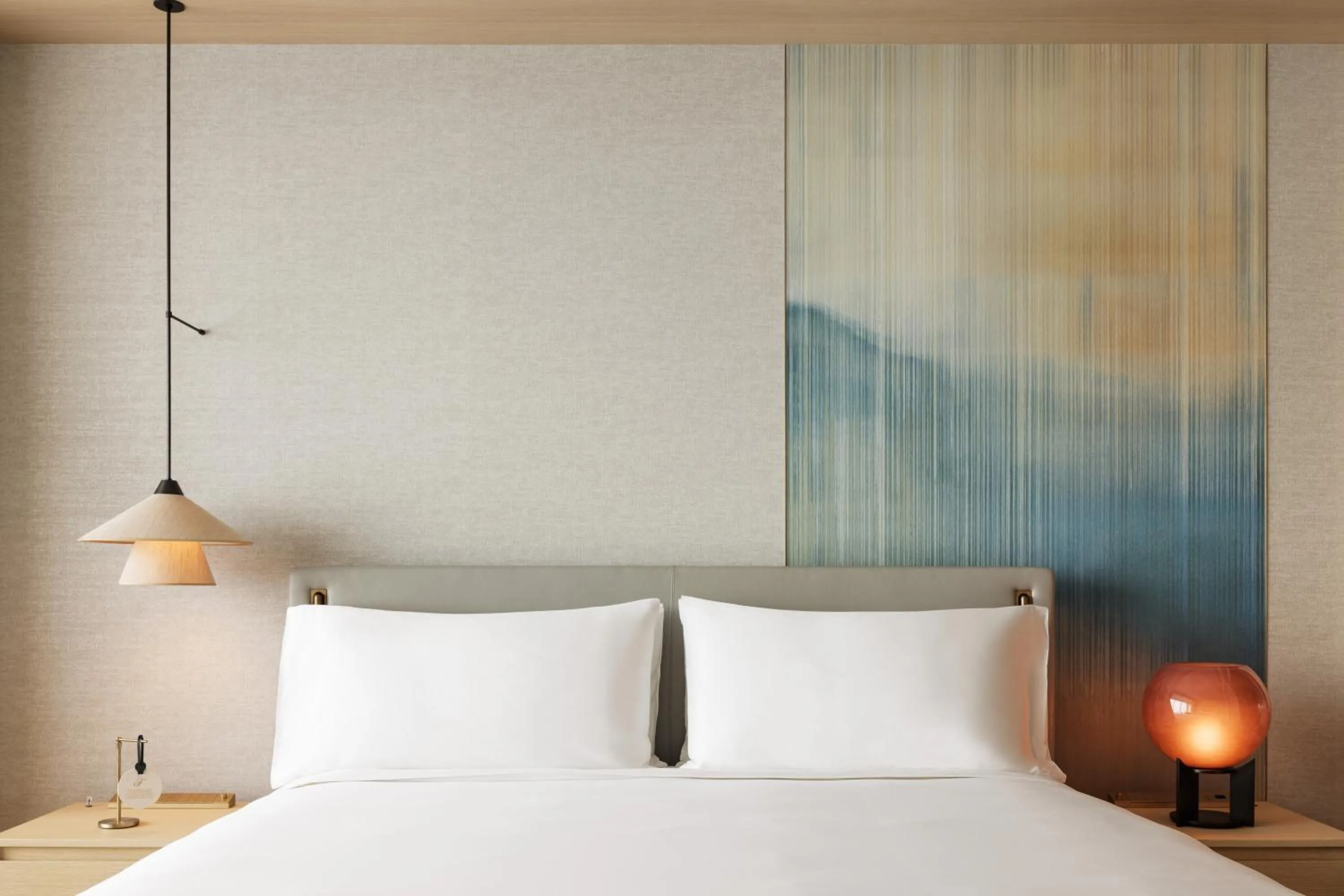 Bedroom, Bed in Fairmont Tokyo