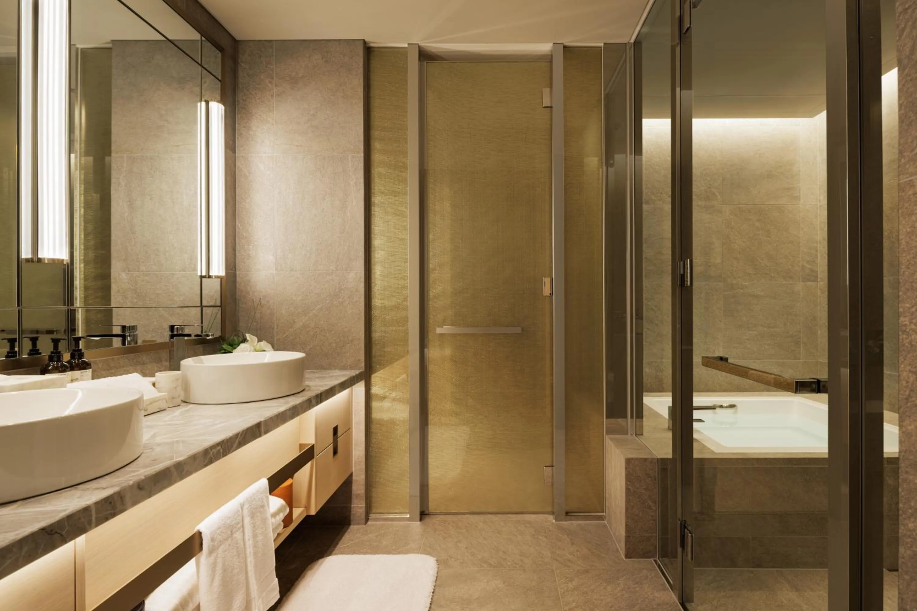 Bathroom in Fairmont Tokyo