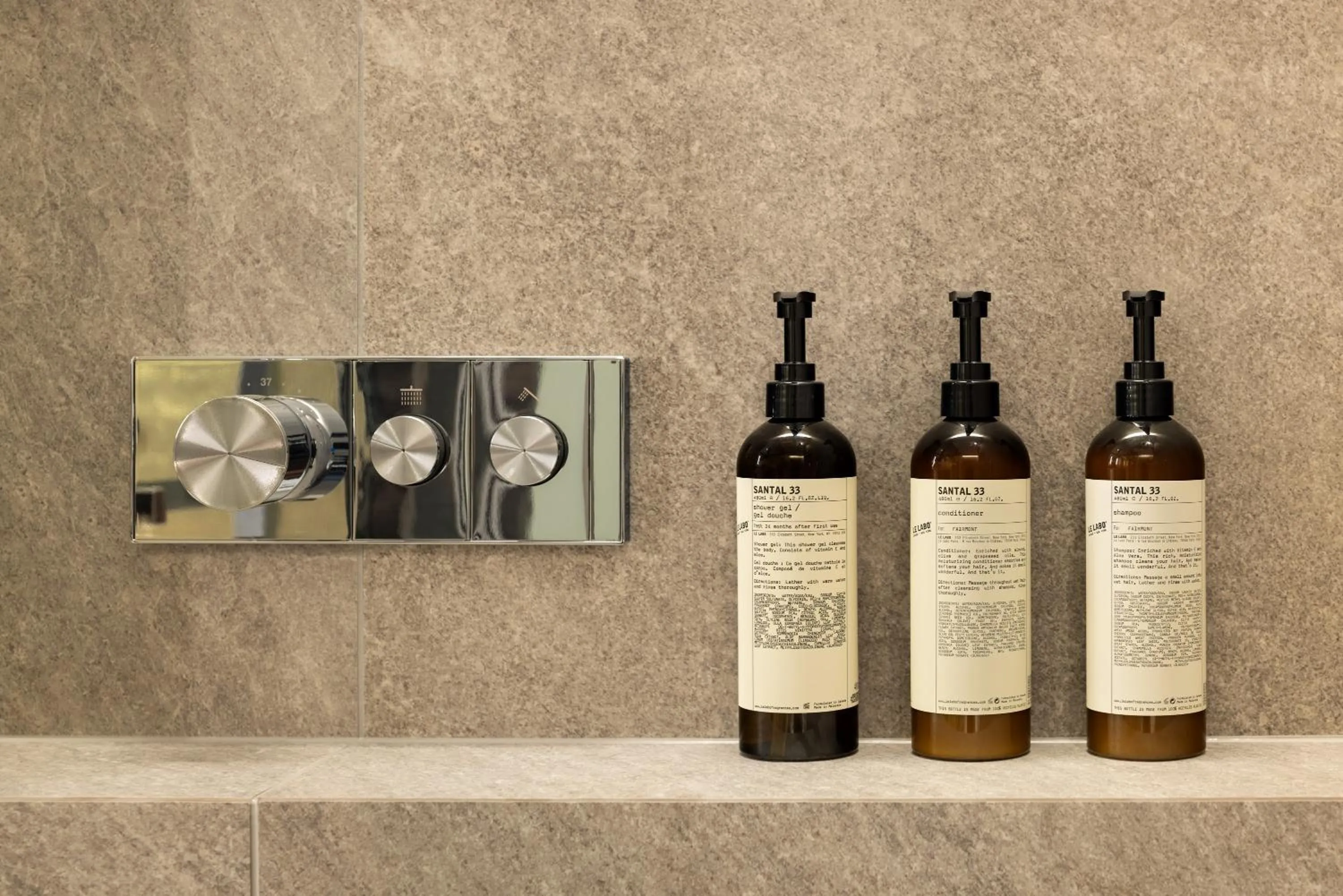 Bathroom in Fairmont Tokyo