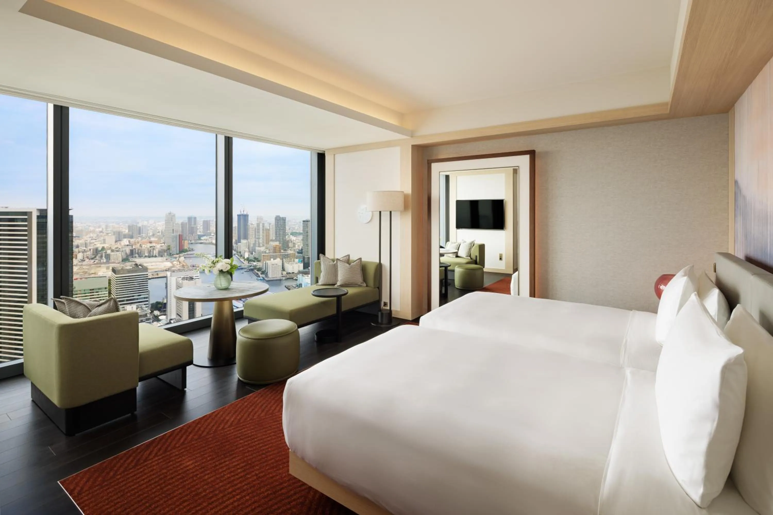 Bedroom, Bed in Fairmont Tokyo