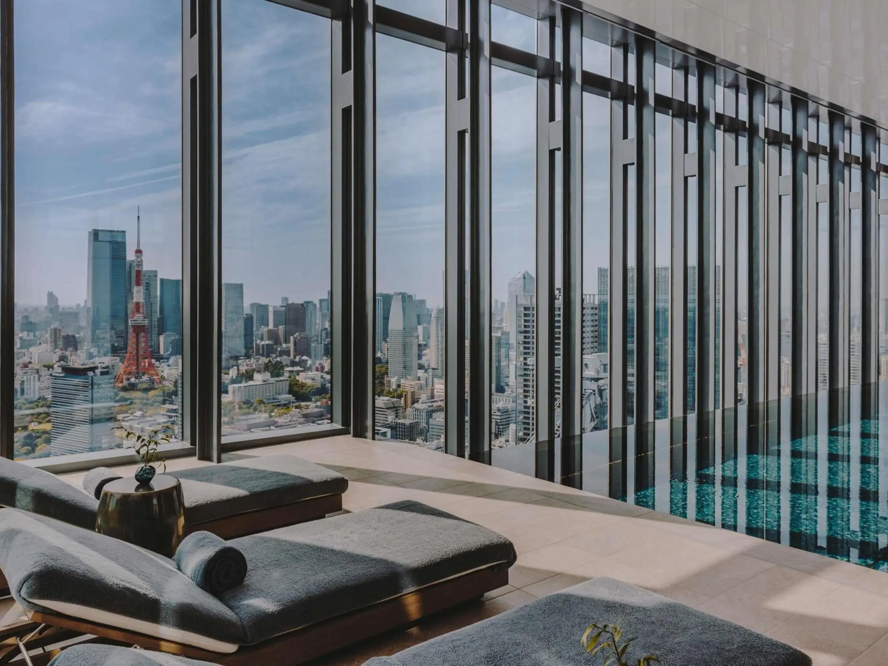 Pool view in Fairmont Tokyo Pool view in Fairmont Tokyo