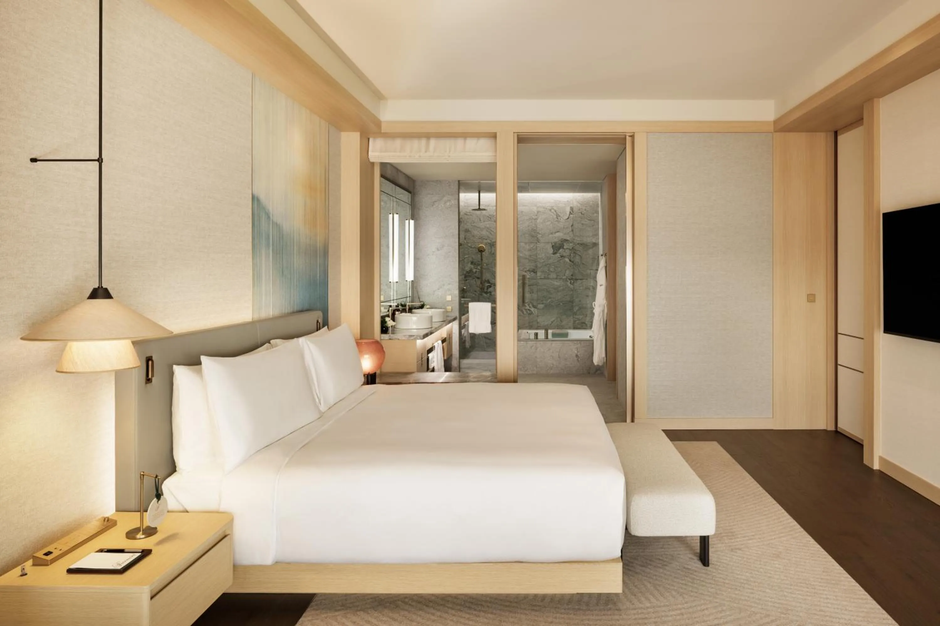 Bedroom, Bed in Fairmont Tokyo