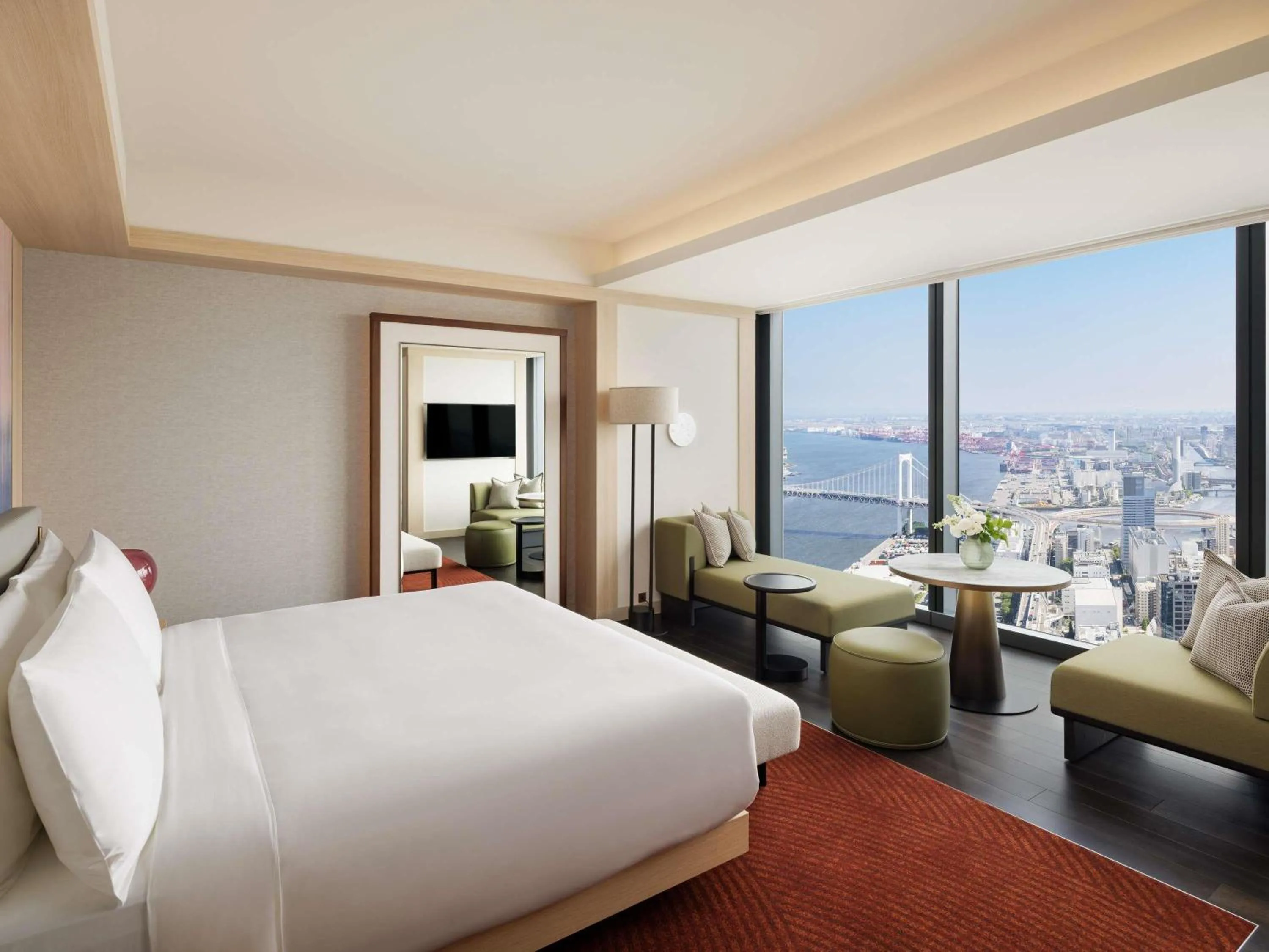 Bedroom, Bed in Fairmont Tokyo