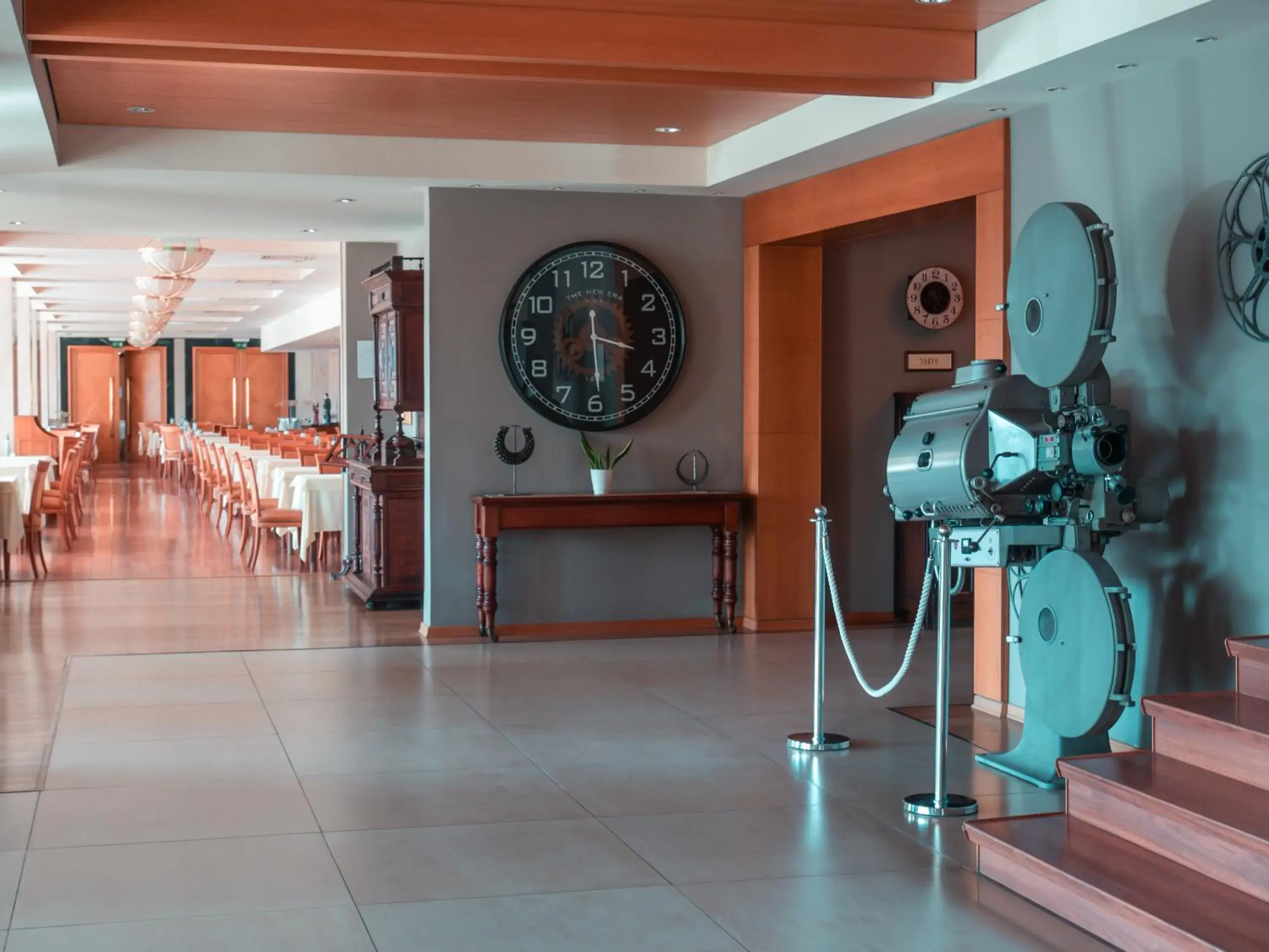 Restaurant/places to eat in Divani Meteora Hotel Restaurant/places to eat in Divani Meteora Hotel