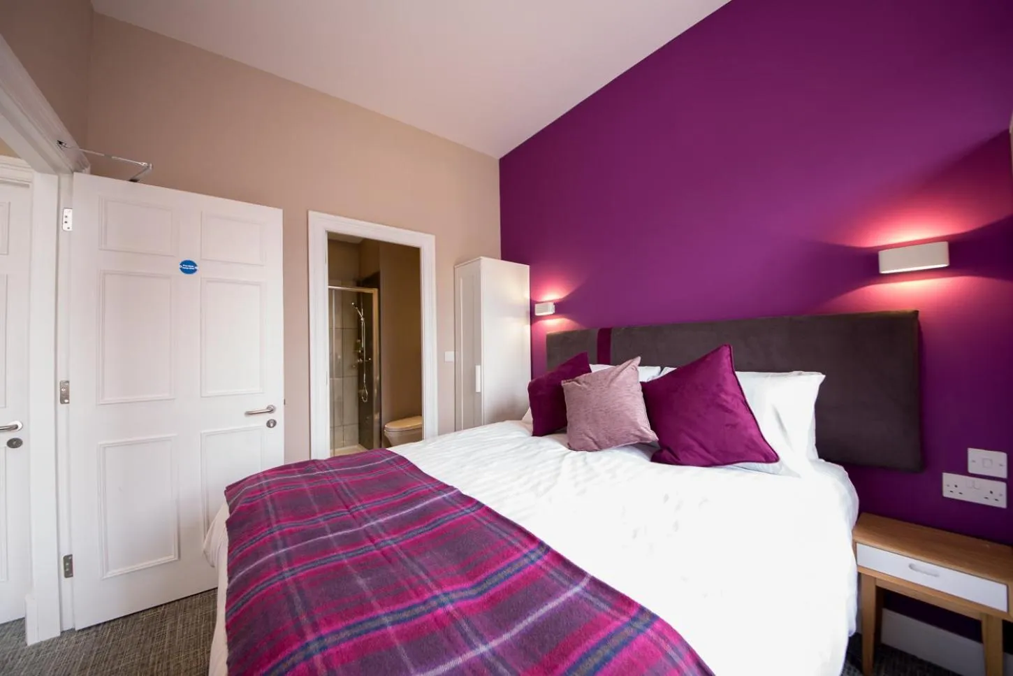 Bed in The Spires Serviced Apartments Edinburgh