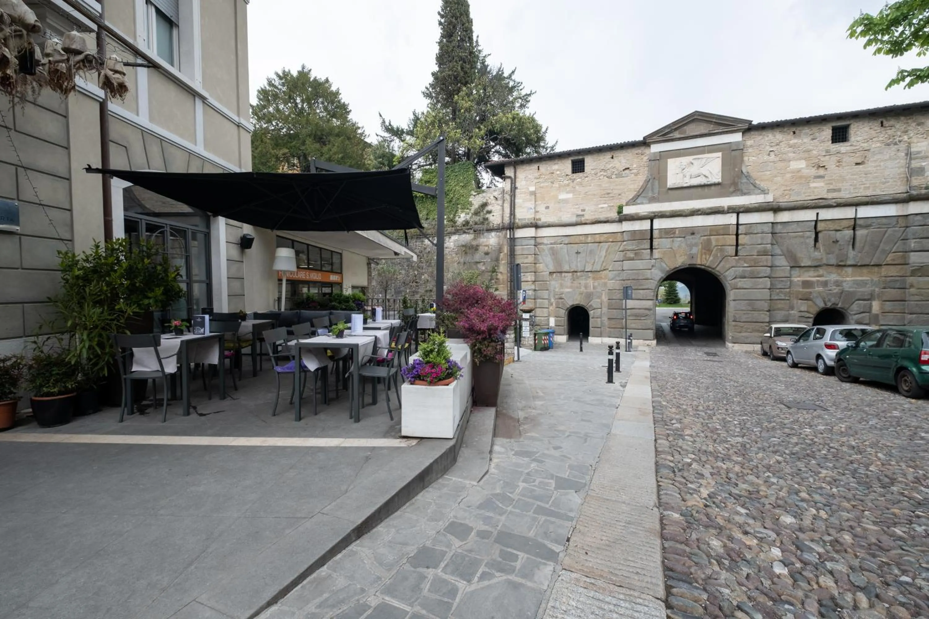 Neighbourhood in Fuori Porta House