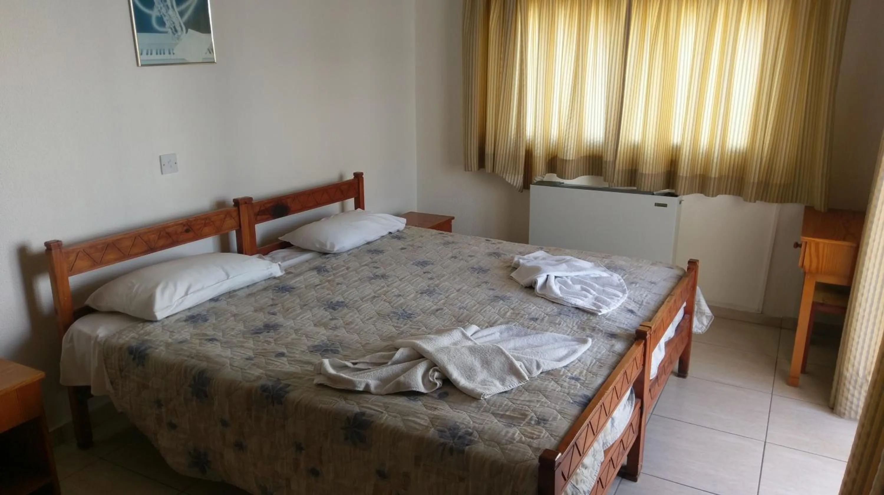 Bedroom, Bed in New York Plaza Hotel Apartments