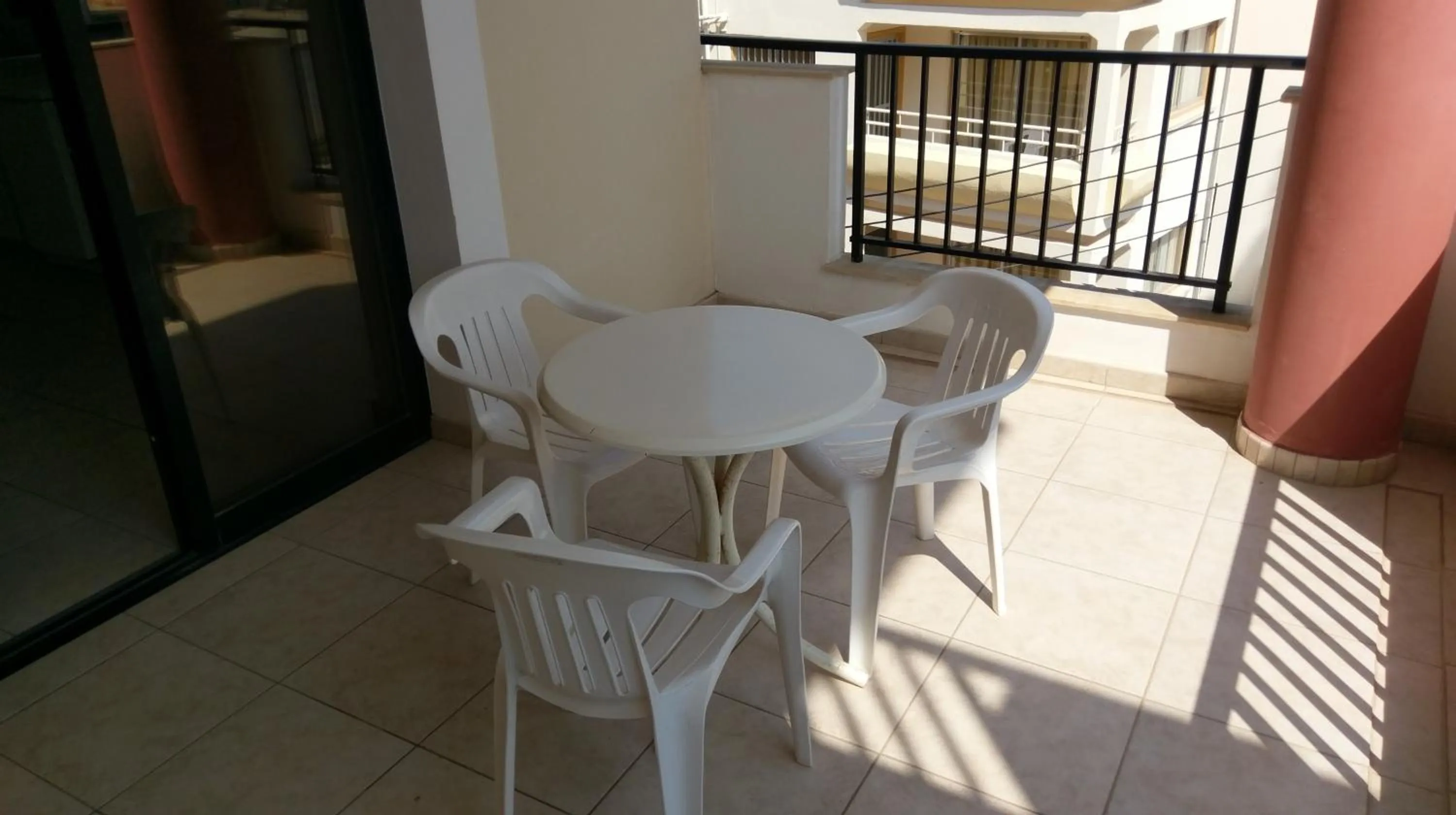 Balcony/Terrace in New York Plaza Hotel Apartments