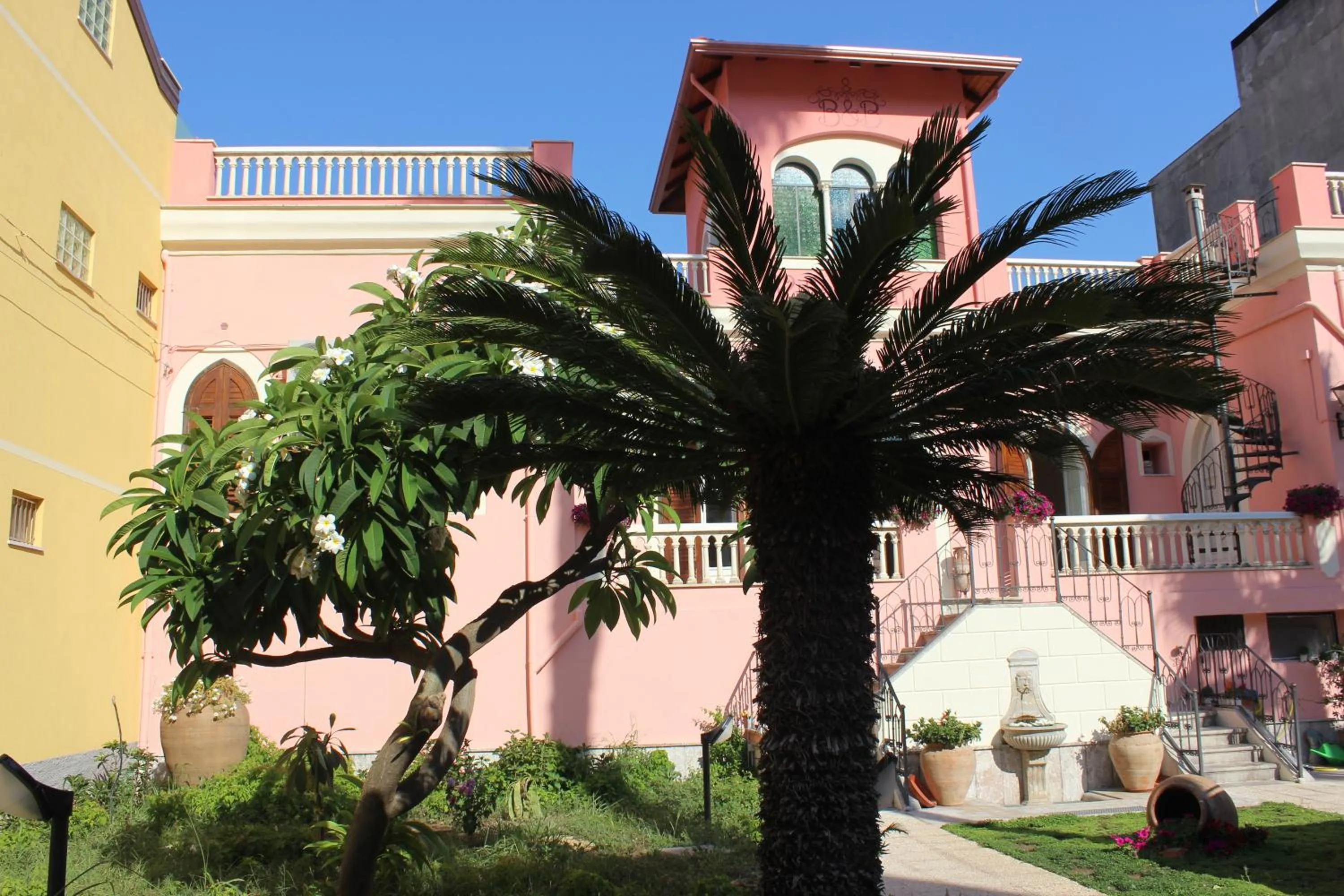 Garden view in B&B Villa Raineri