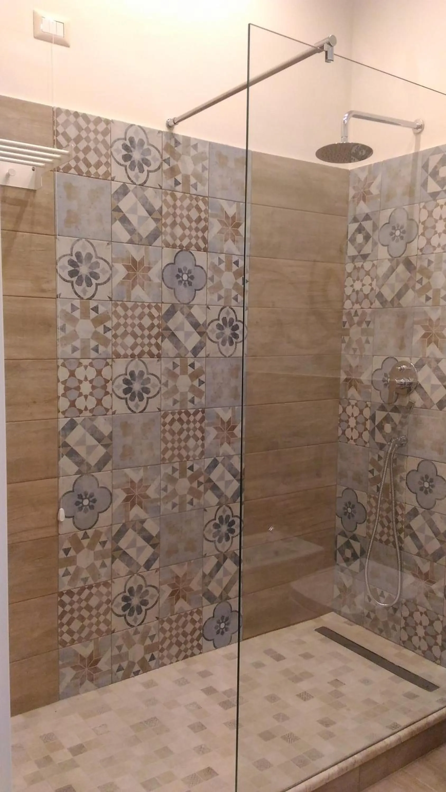Shower in B&B Villa Raineri