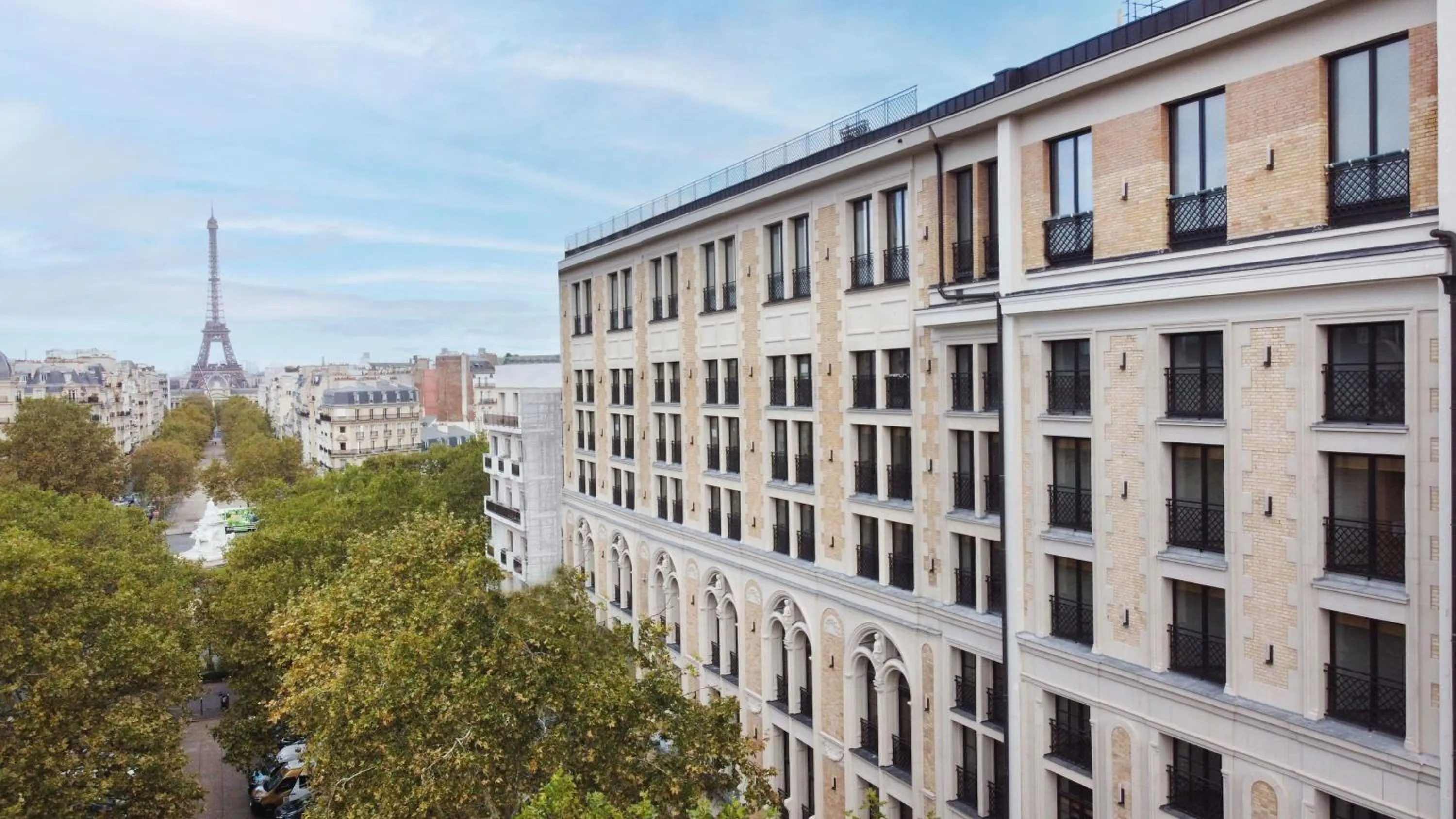 Property building in Hotel SAX Paris, LXR Hotels & Resorts