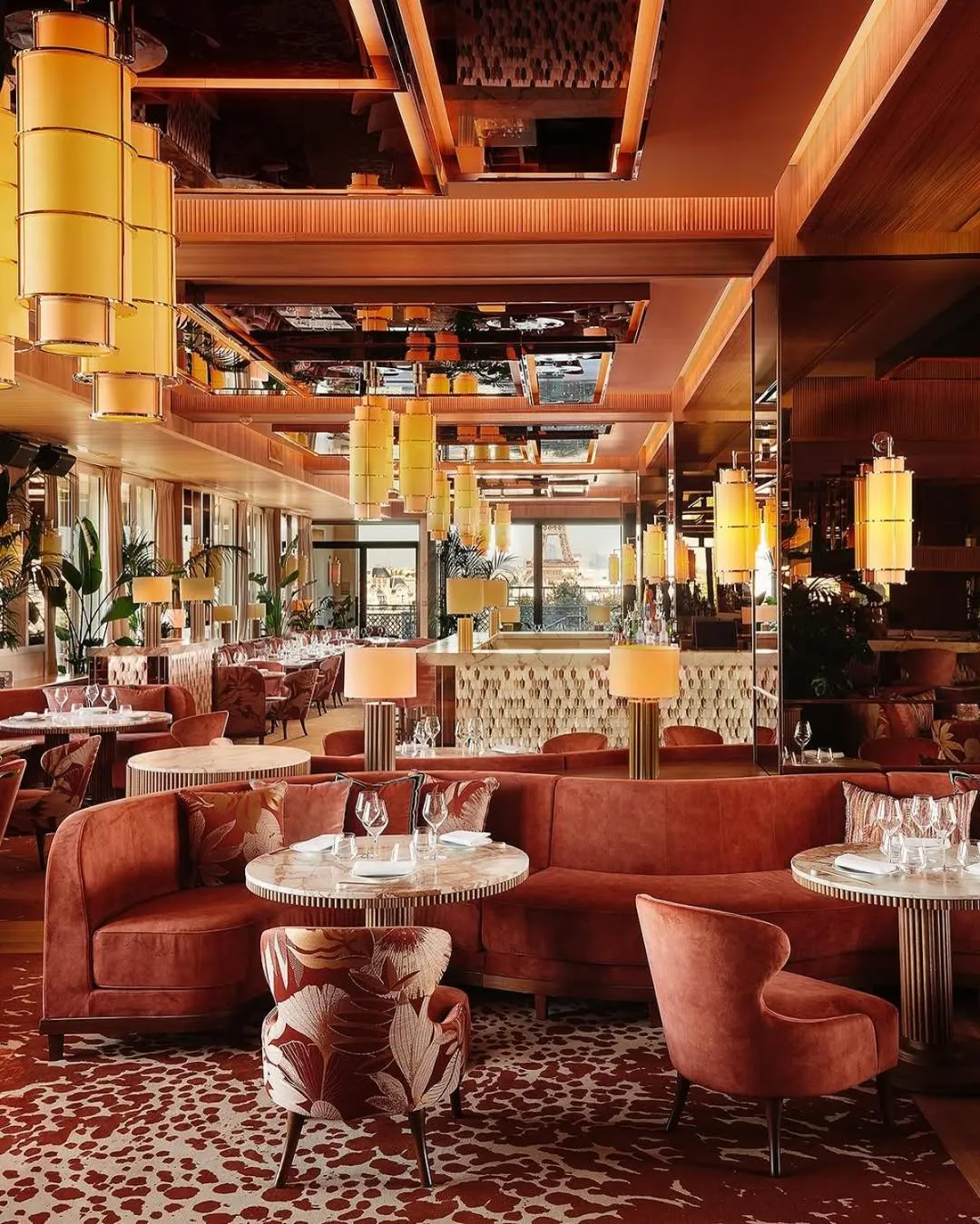 Restaurant/places to eat in Hotel SAX Paris, LXR Hotels & Resorts