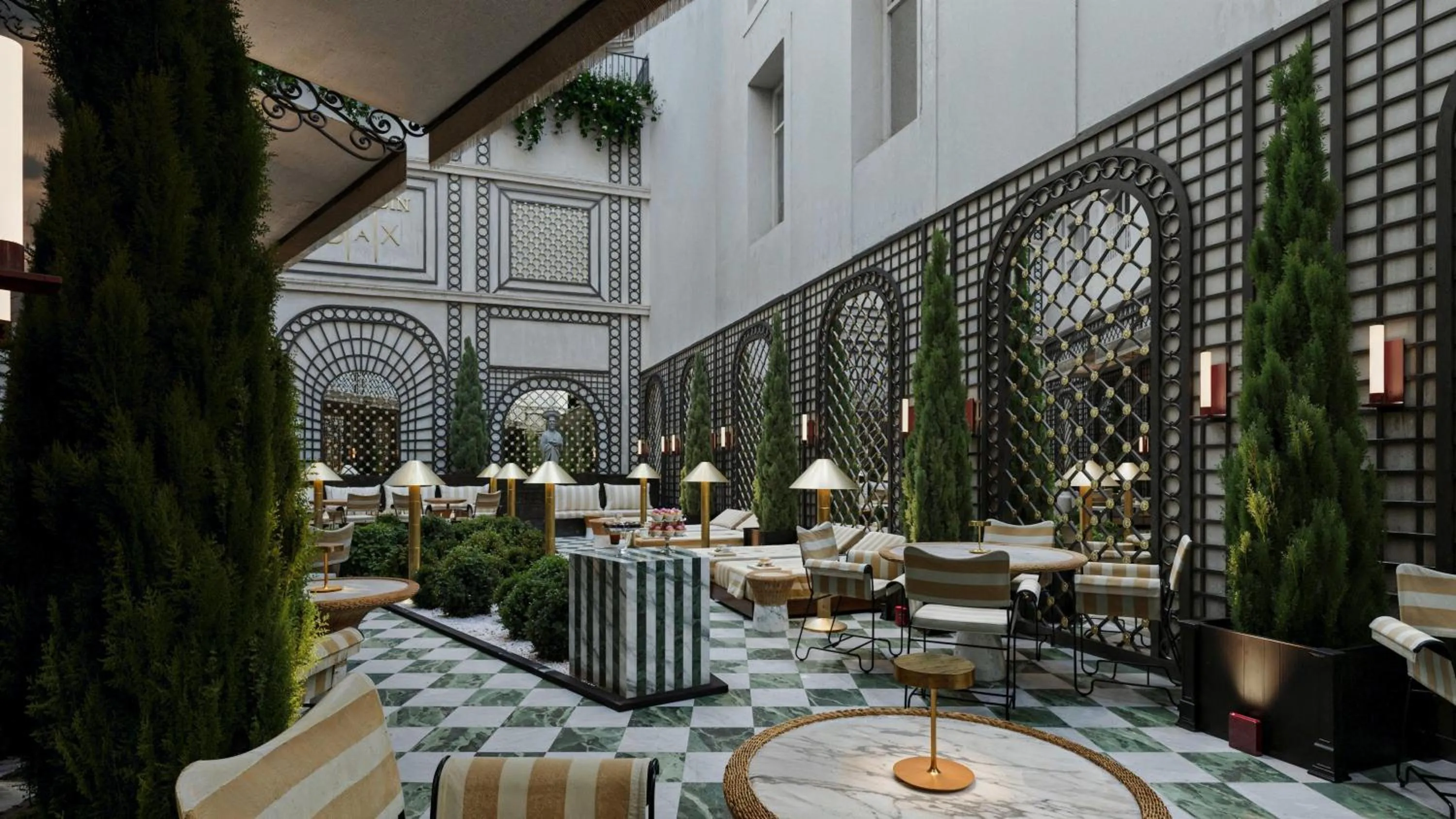 Restaurant/places to eat in Hotel SAX Paris, LXR Hotels & Resorts