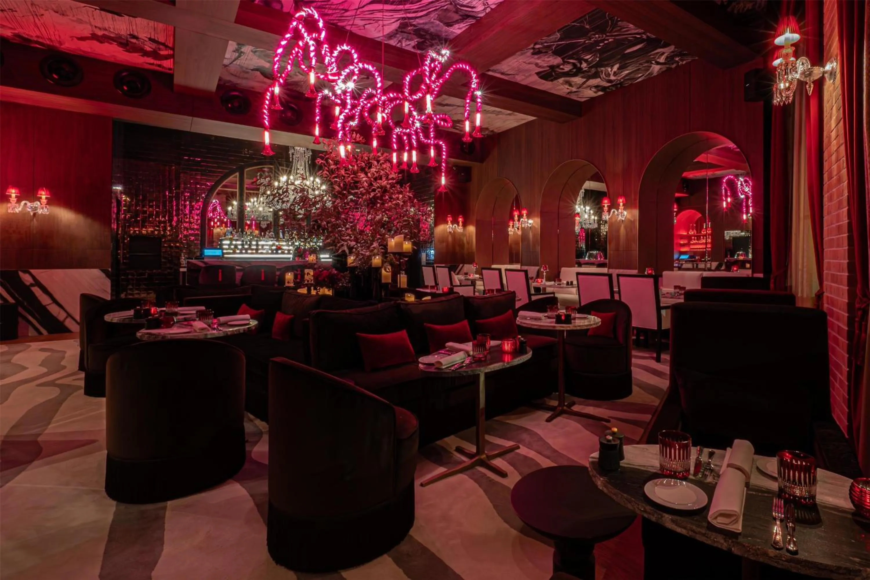 Restaurant/places to eat in Hotel SAX Paris, LXR Hotels & Resorts