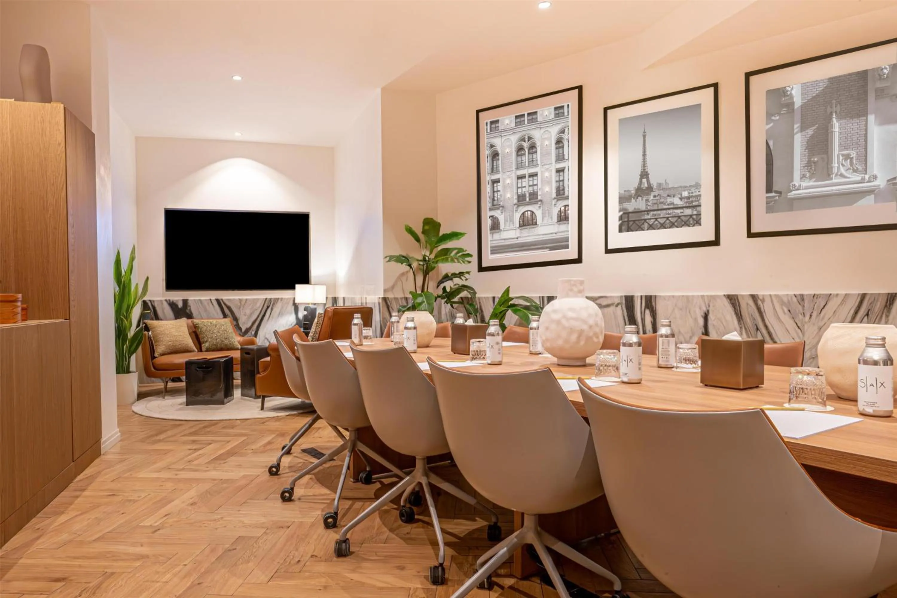 Meeting/conference room in Hotel SAX Paris, LXR Hotels & Resorts