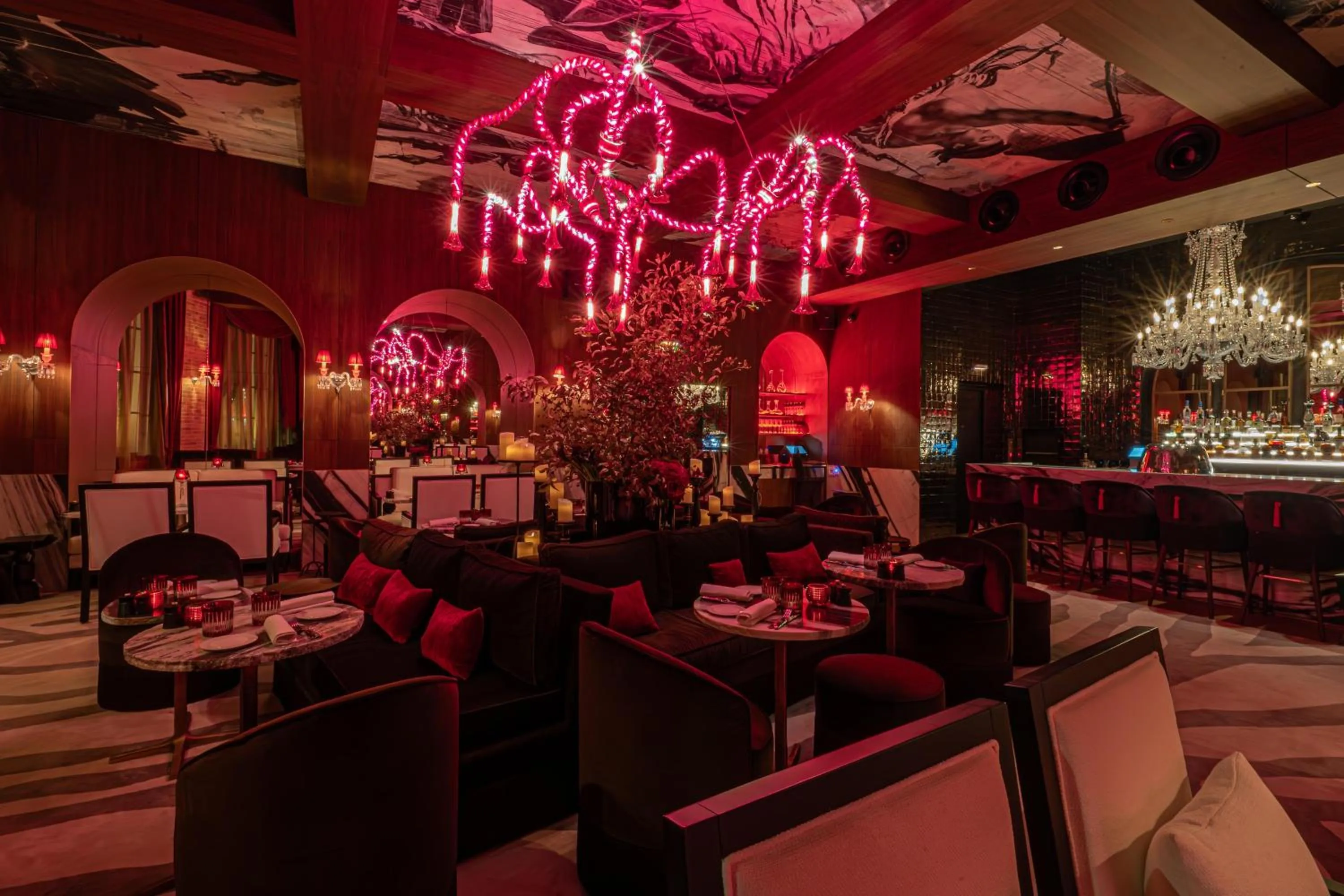 Restaurant/places to eat in Hotel SAX Paris, LXR Hotels & Resorts