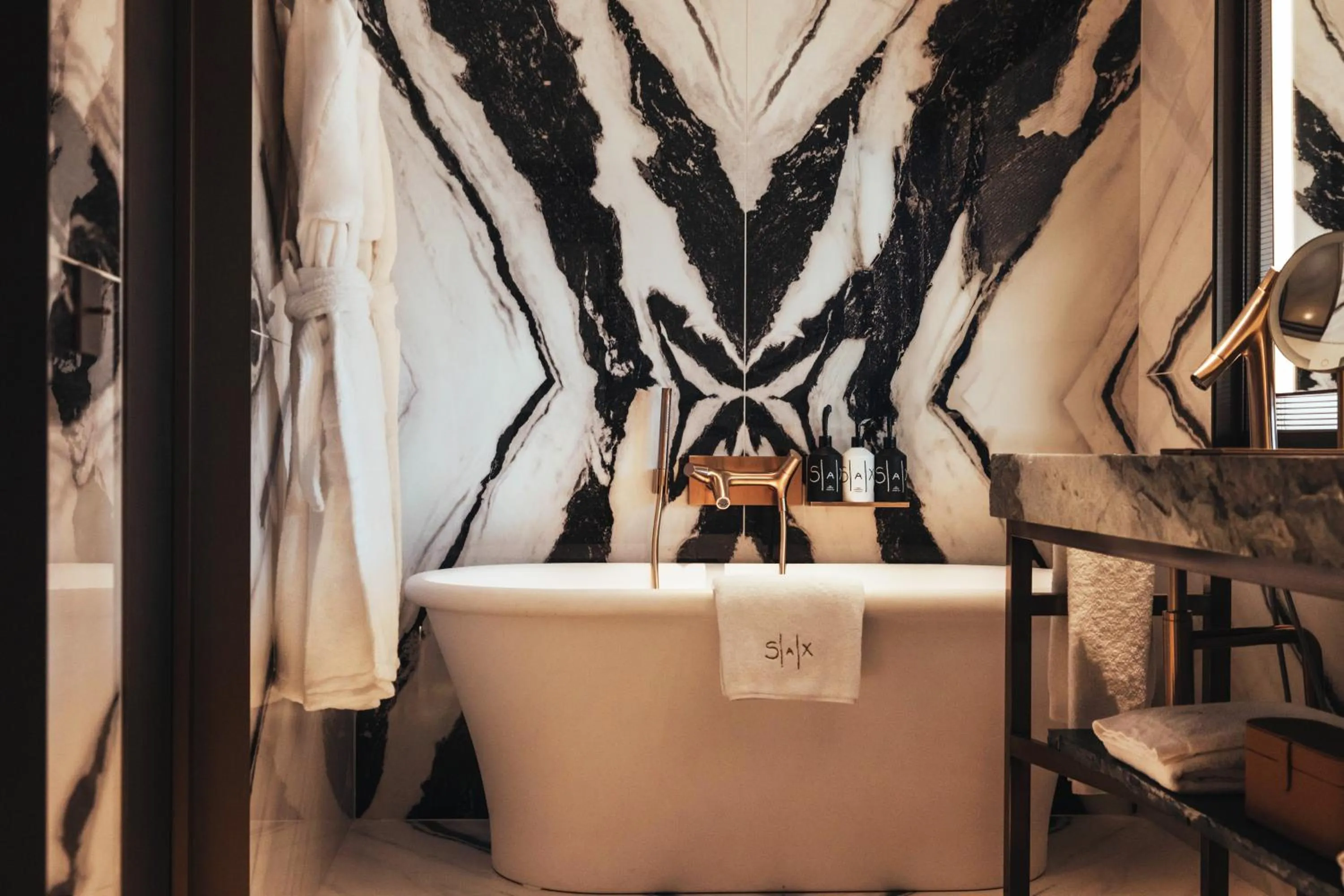 Bathroom in Hotel SAX Paris, LXR Hotels & Resorts