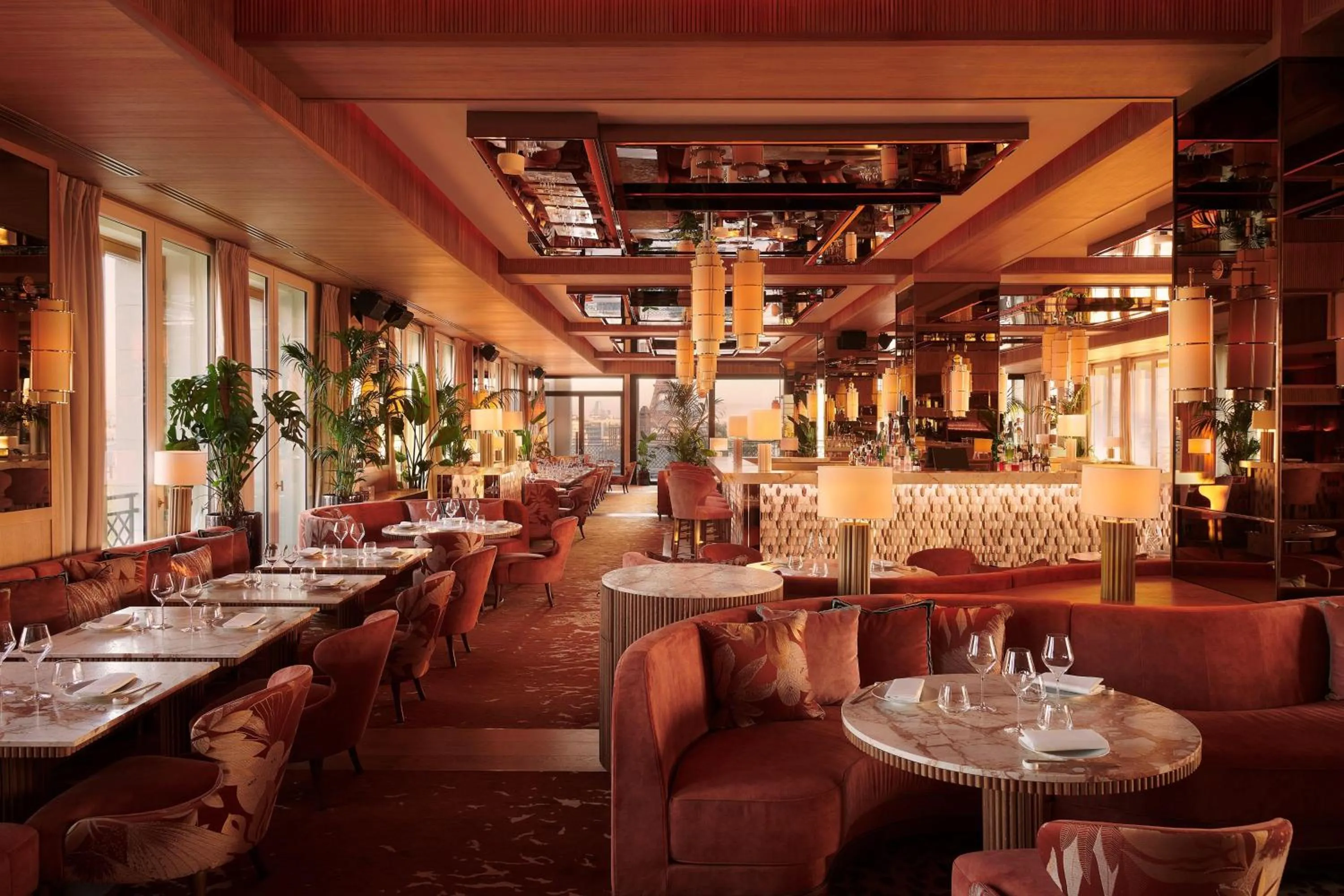 Restaurant/places to eat in Hotel SAX Paris, LXR Hotels & Resorts