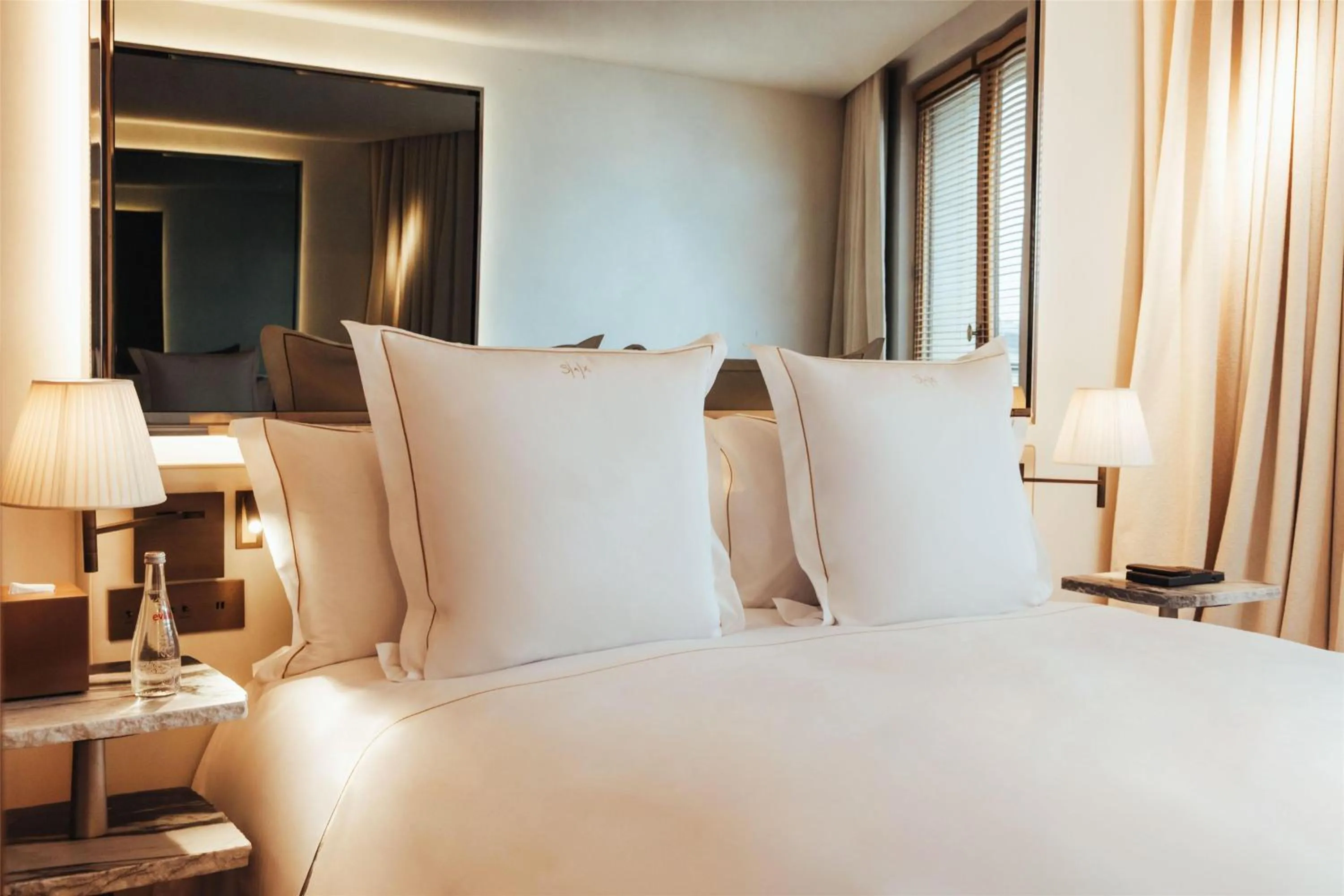 Bed in Hotel SAX Paris, LXR Hotels & Resorts