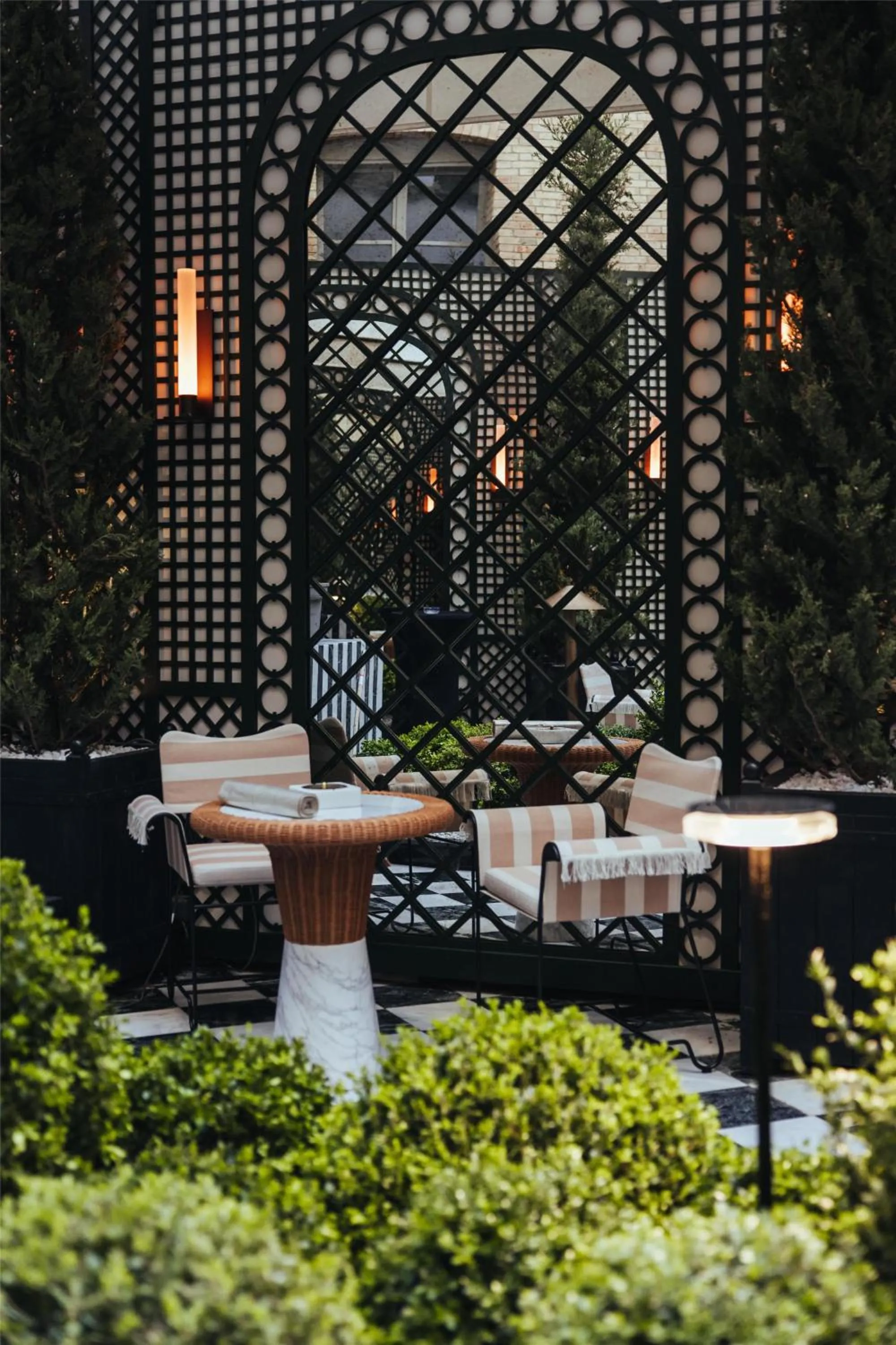 Lobby or reception in Hotel SAX Paris, LXR Hotels & Resorts
