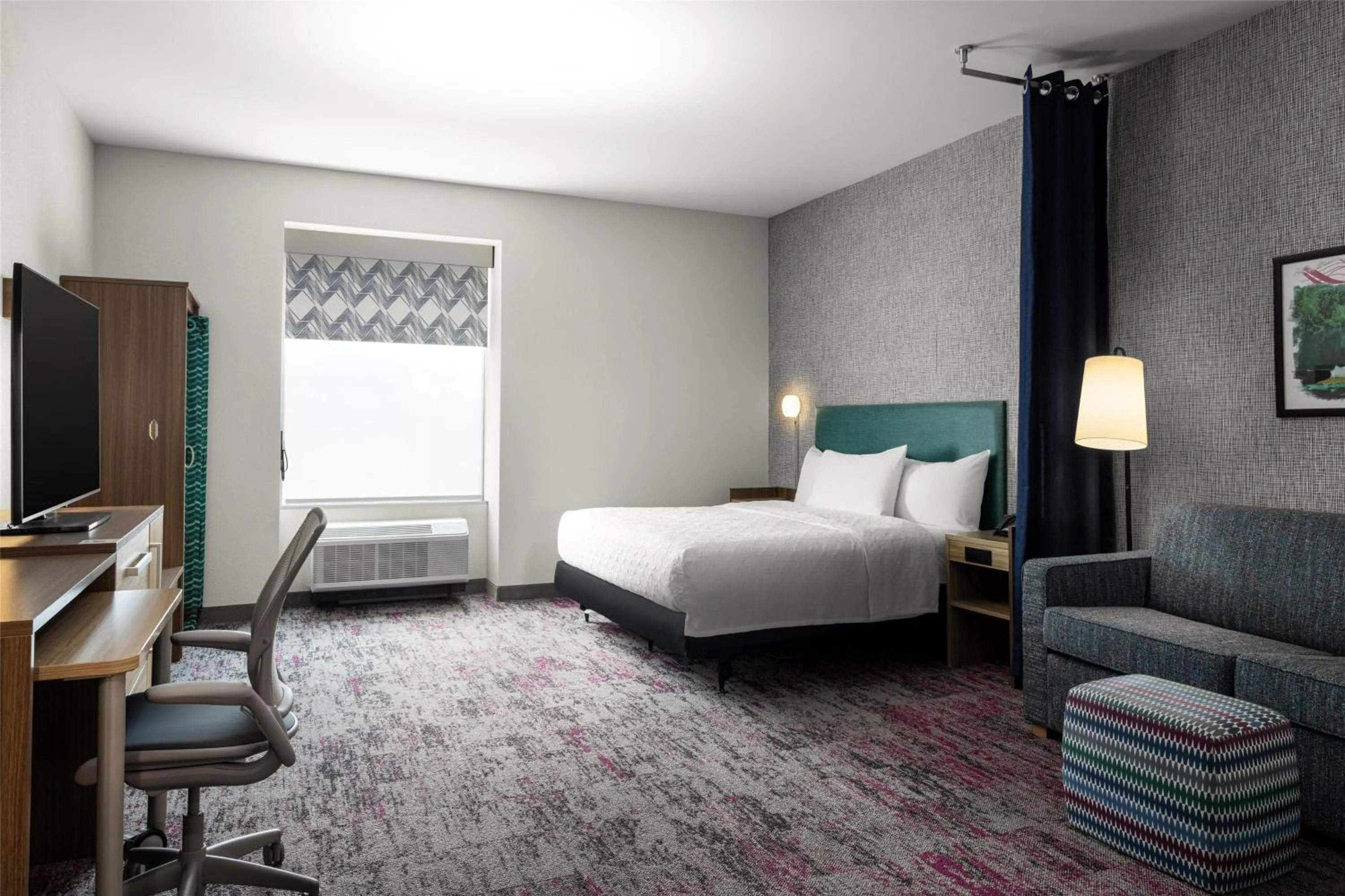 Bedroom, Bed in Home2 Suites By Hilton Dry Ridge