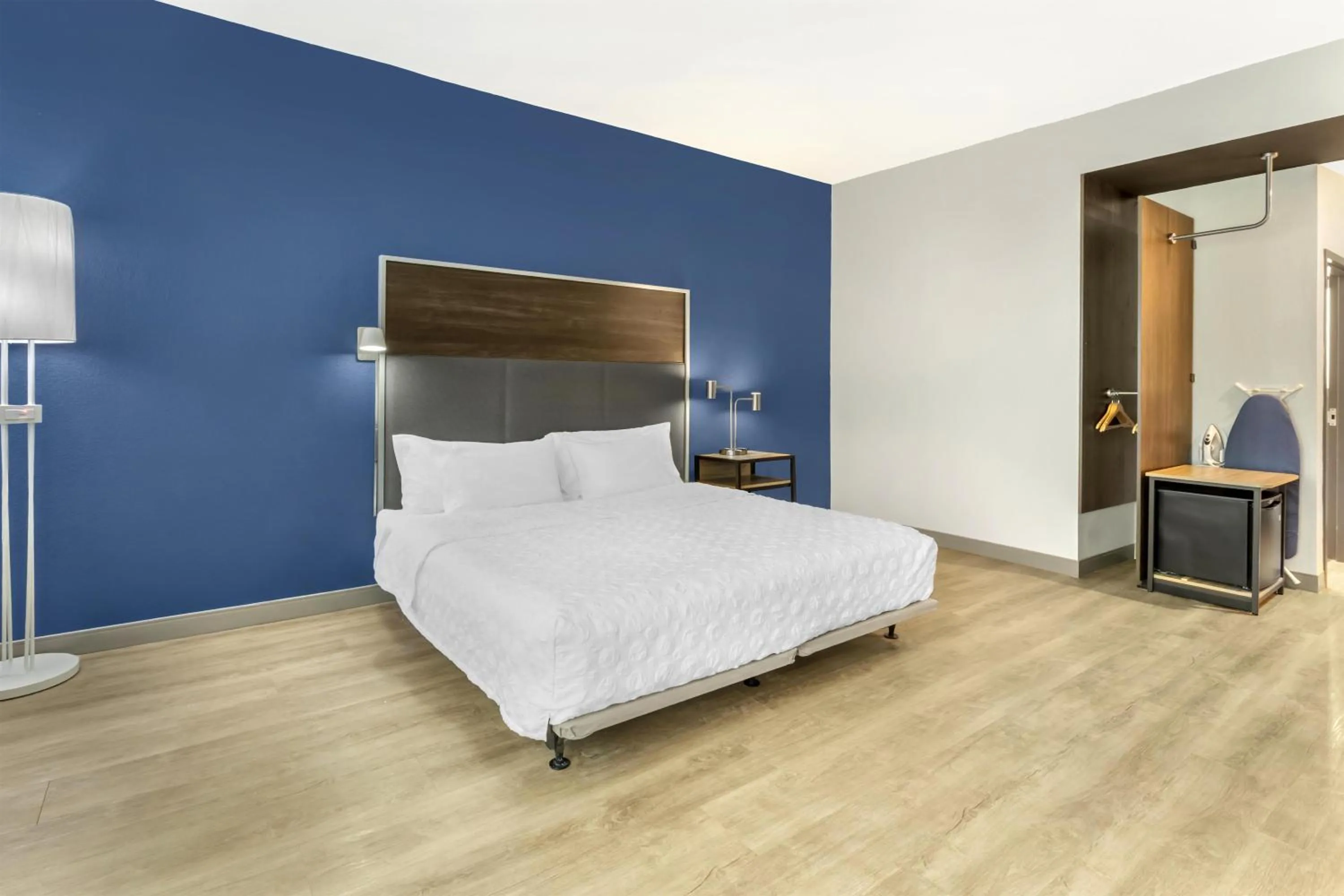 Bed in Tru By Hilton Goodlettsville Nashville