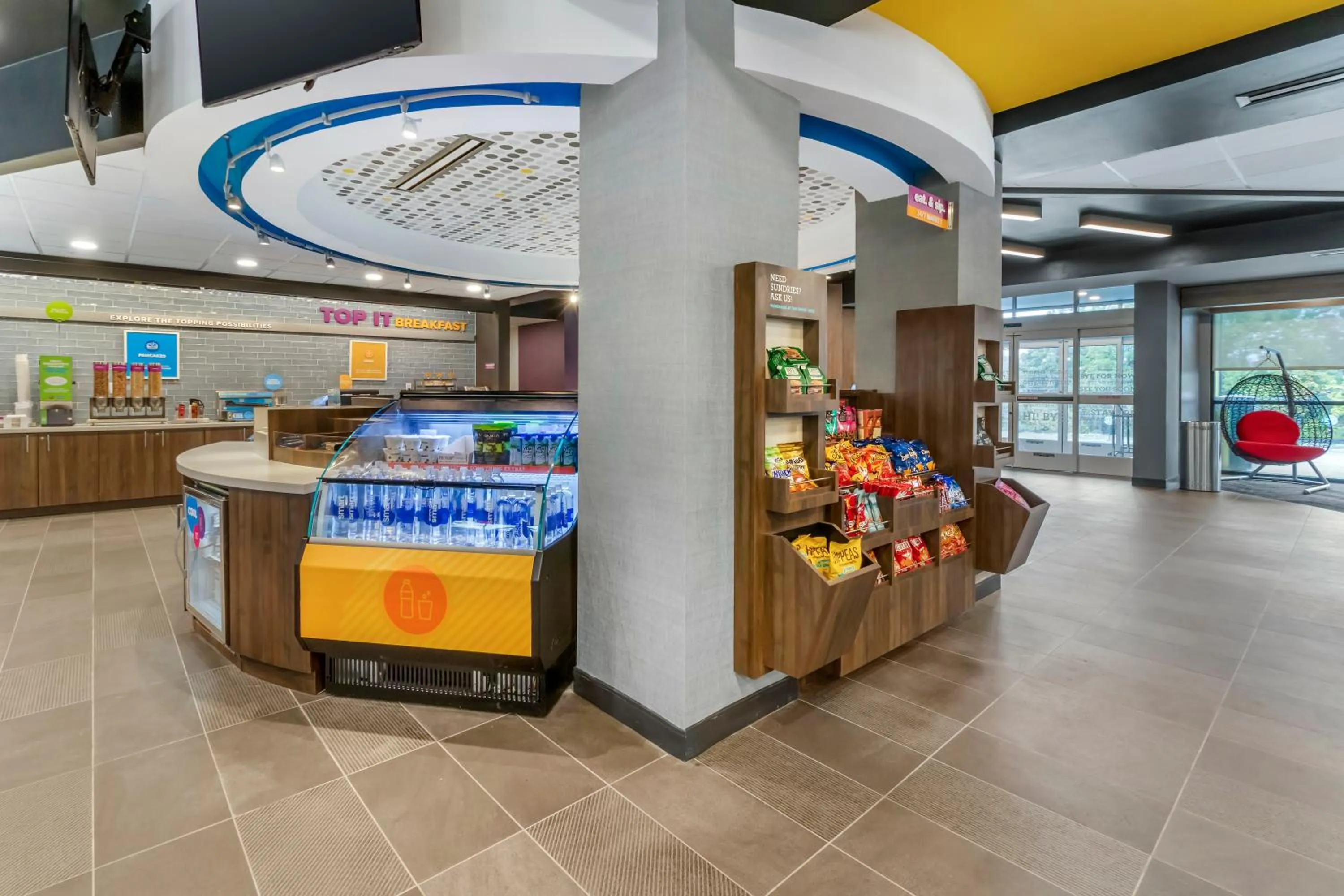 Food and drinks in Tru By Hilton Goodlettsville Nashville