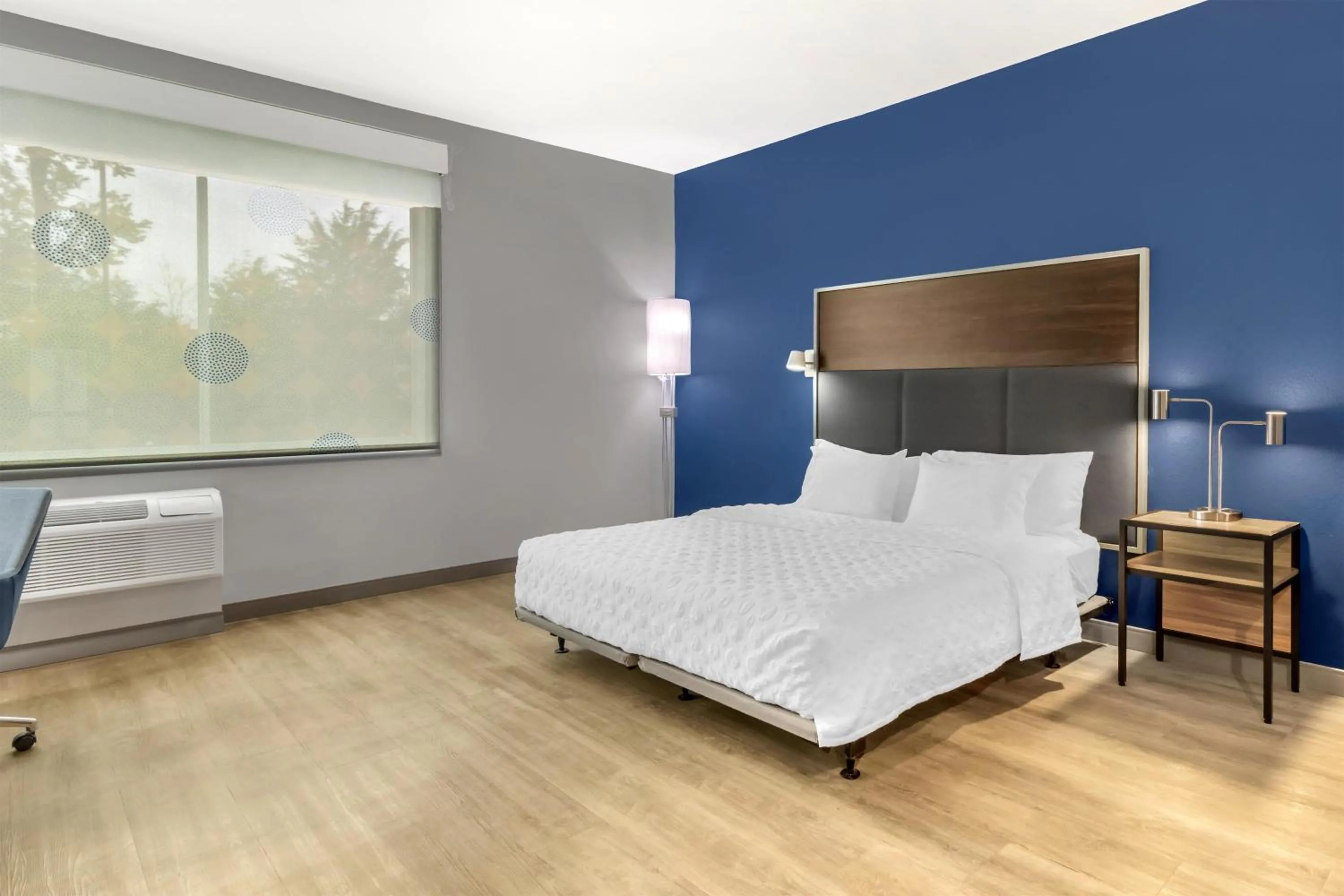 Bed in Tru By Hilton Goodlettsville Nashville