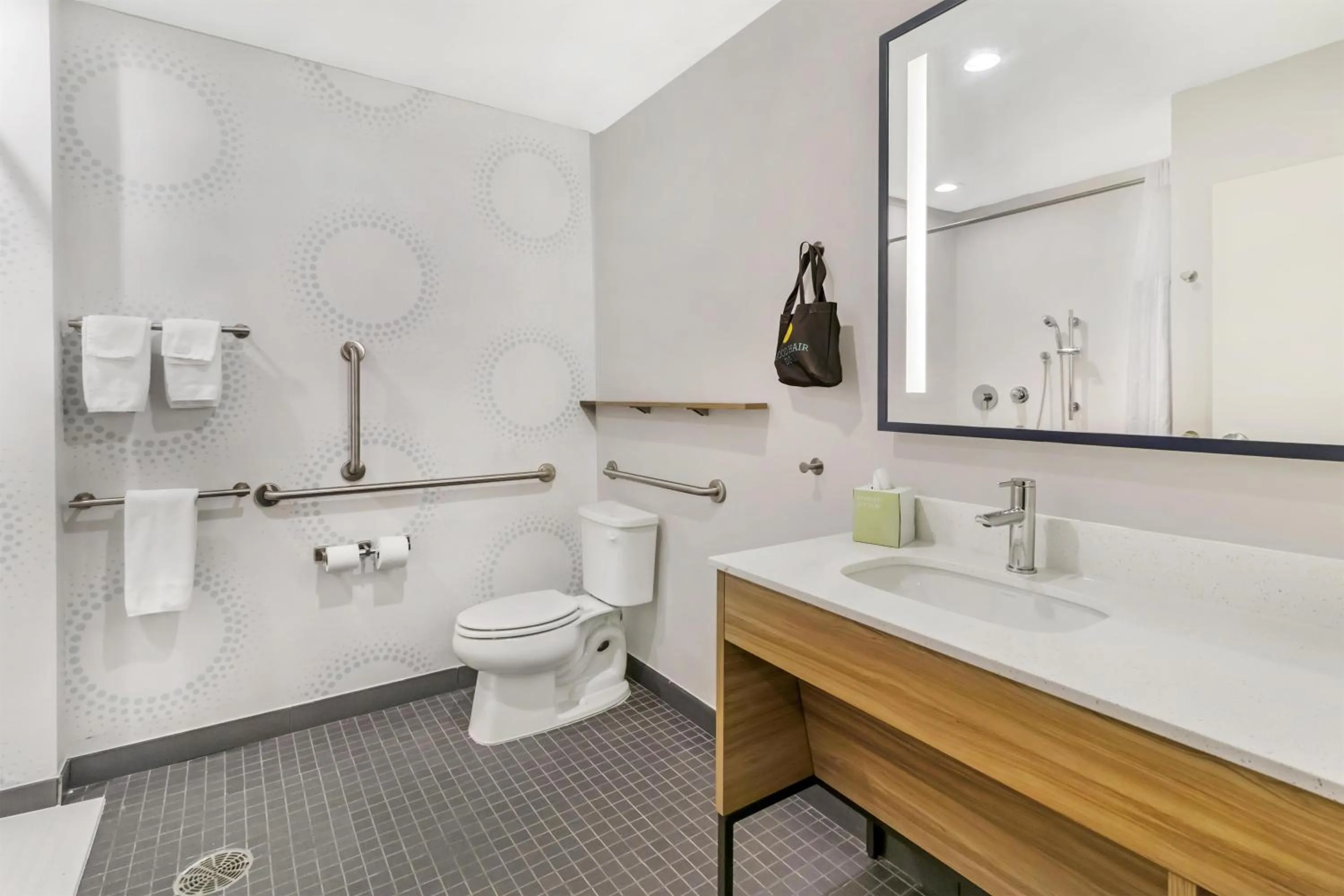 Bathroom in Tru By Hilton Goodlettsville Nashville