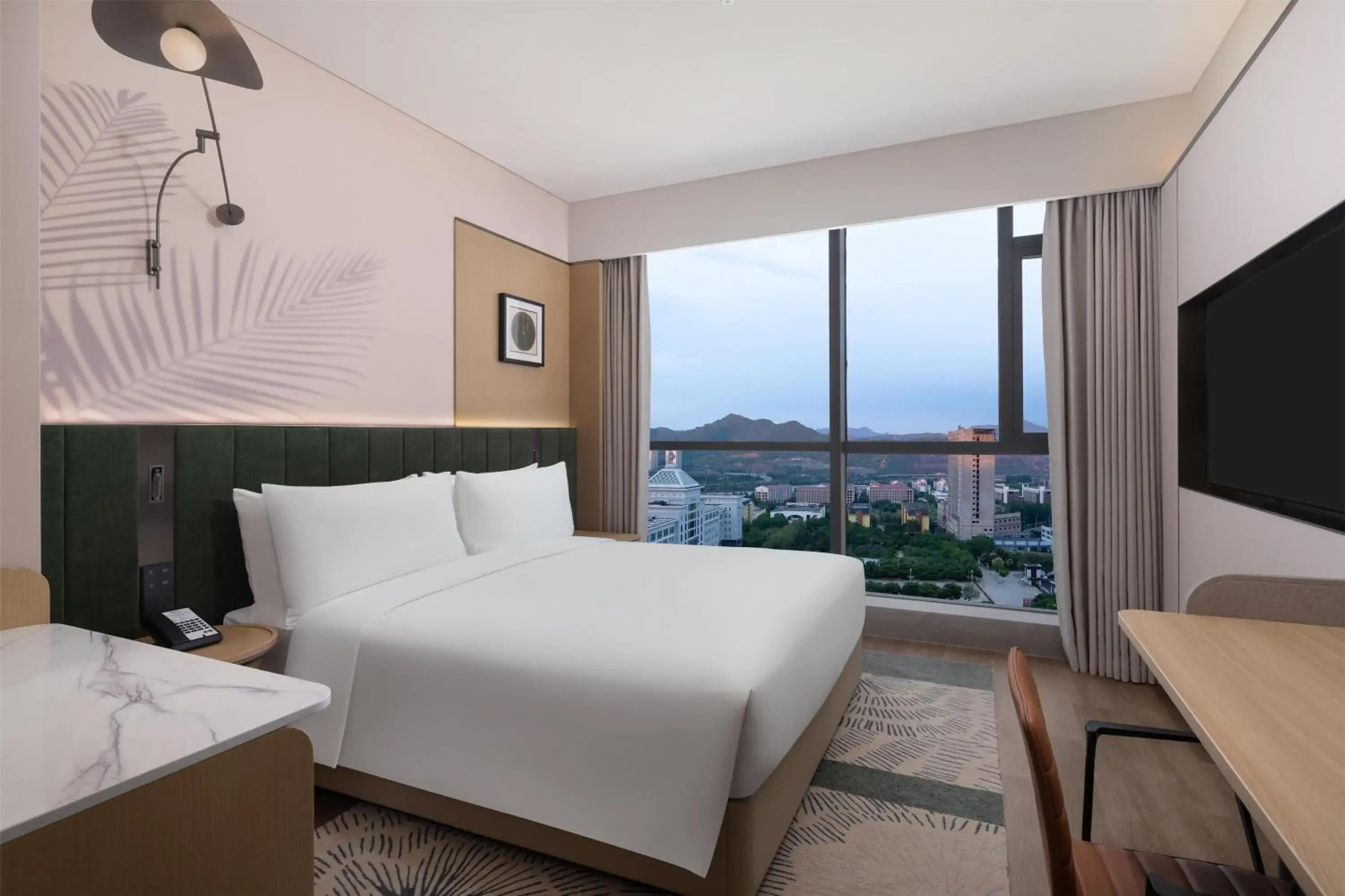 Bed in Hilton Garden Inn Chengde High-Tech Zone Bed in Hilton Garden Inn Chengde High-Tech Zone