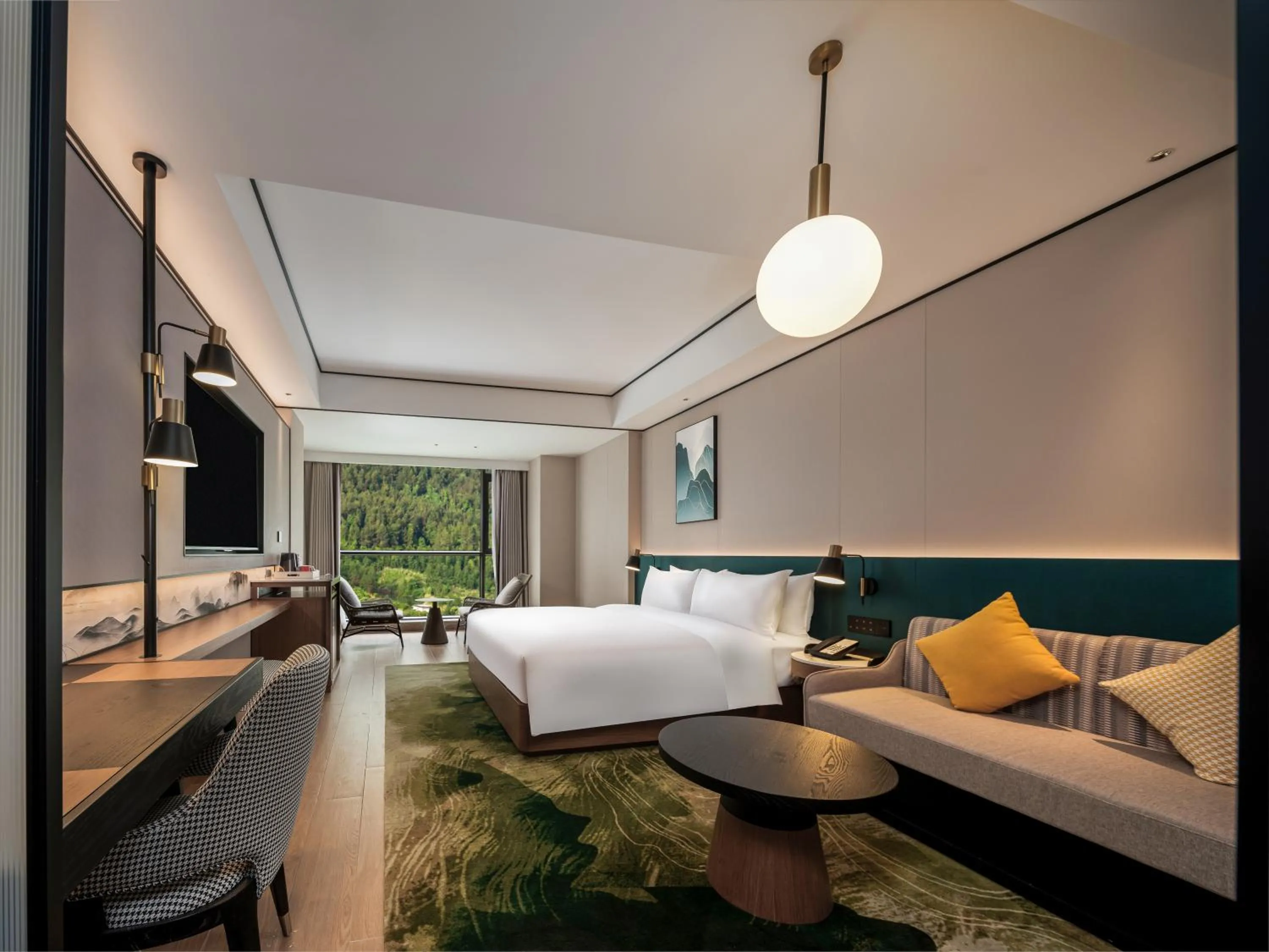 Seating area, Bed in Hilton Garden Inn Zhangjiajie Wulingyuan