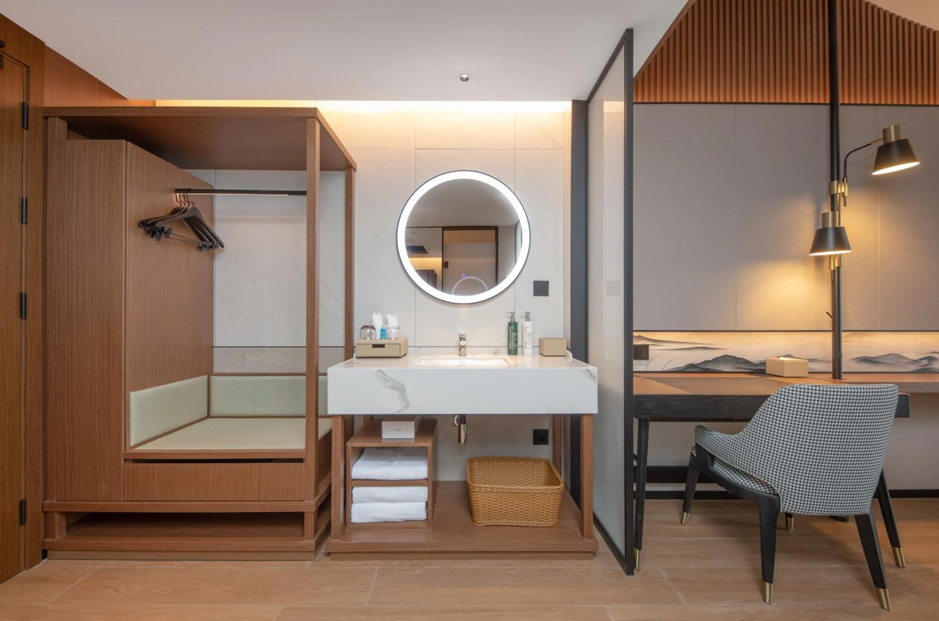 Mountain view in Hilton Garden Inn Zhangjiajie Wulingyuan