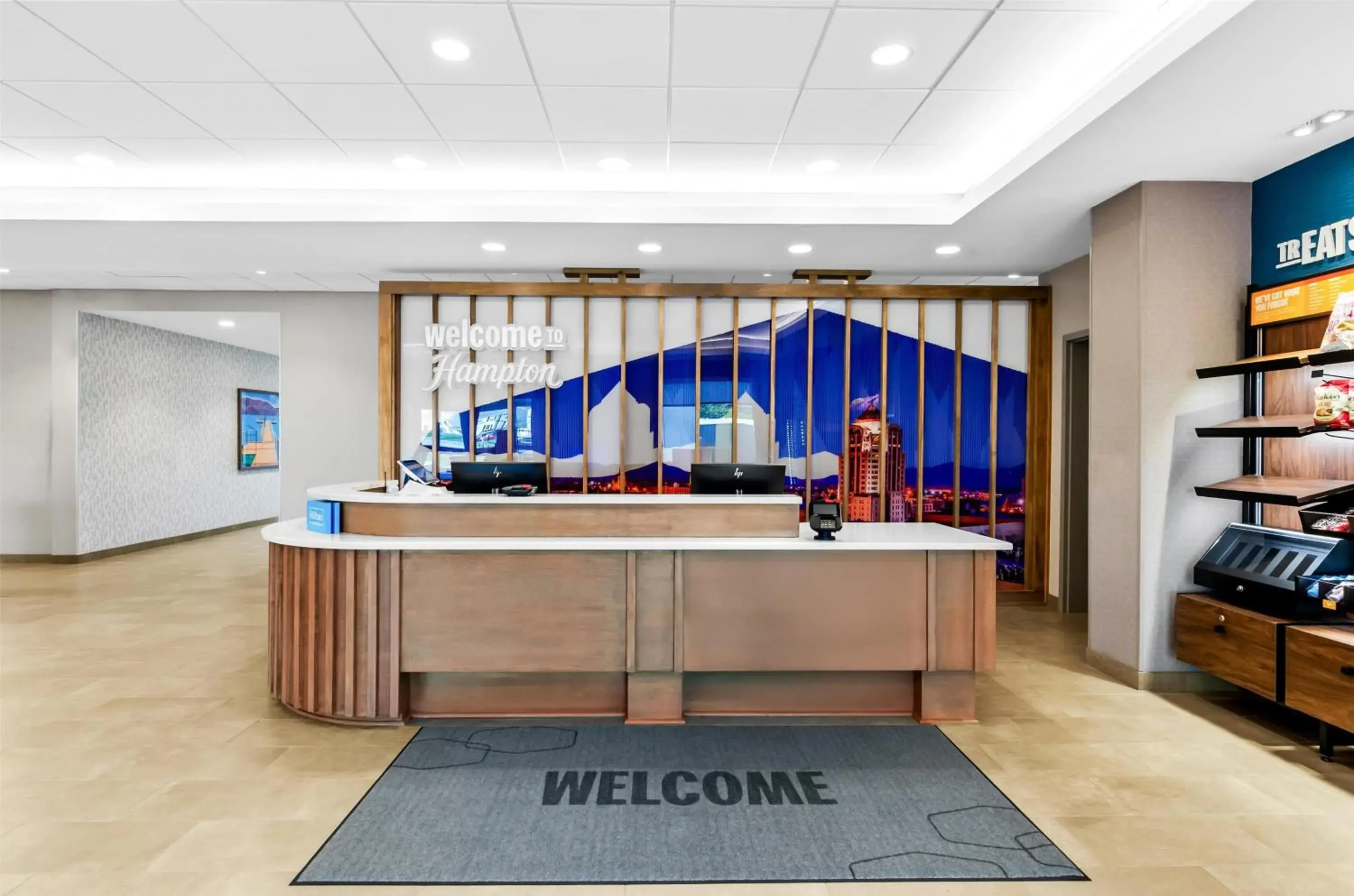 Lobby or reception in Hampton Inn Daleville Lobby or reception in Hampton Inn Daleville