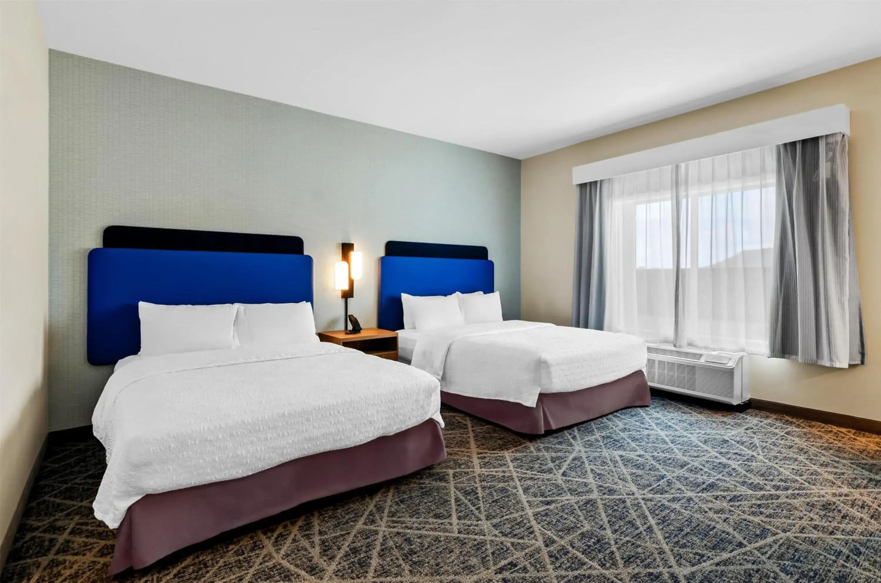 Bed in Hampton Inn Daleville Bed in Hampton Inn Daleville