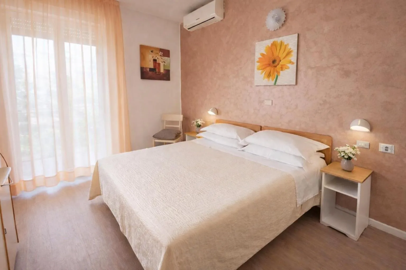 Bed in Hotel Villa Gioiosa - Beach & Bistrot