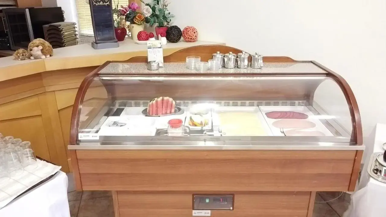 Dining area in Hotel Sorella Dining area in Hotel Sorella