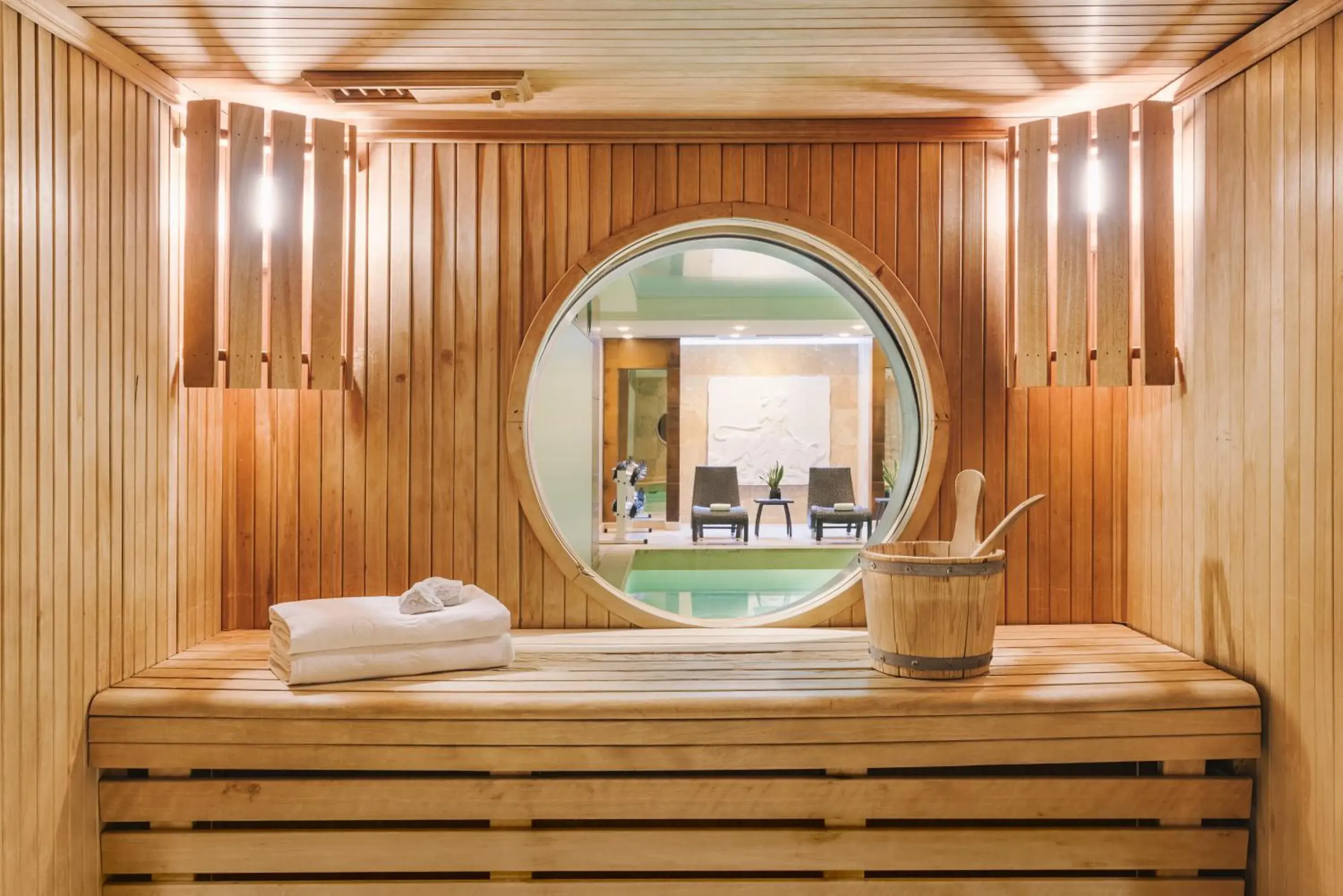 Spa and wellness centre/facilities in Divani Palace Larissa Spa and wellness centre/facilities in Divani Palace Larissa