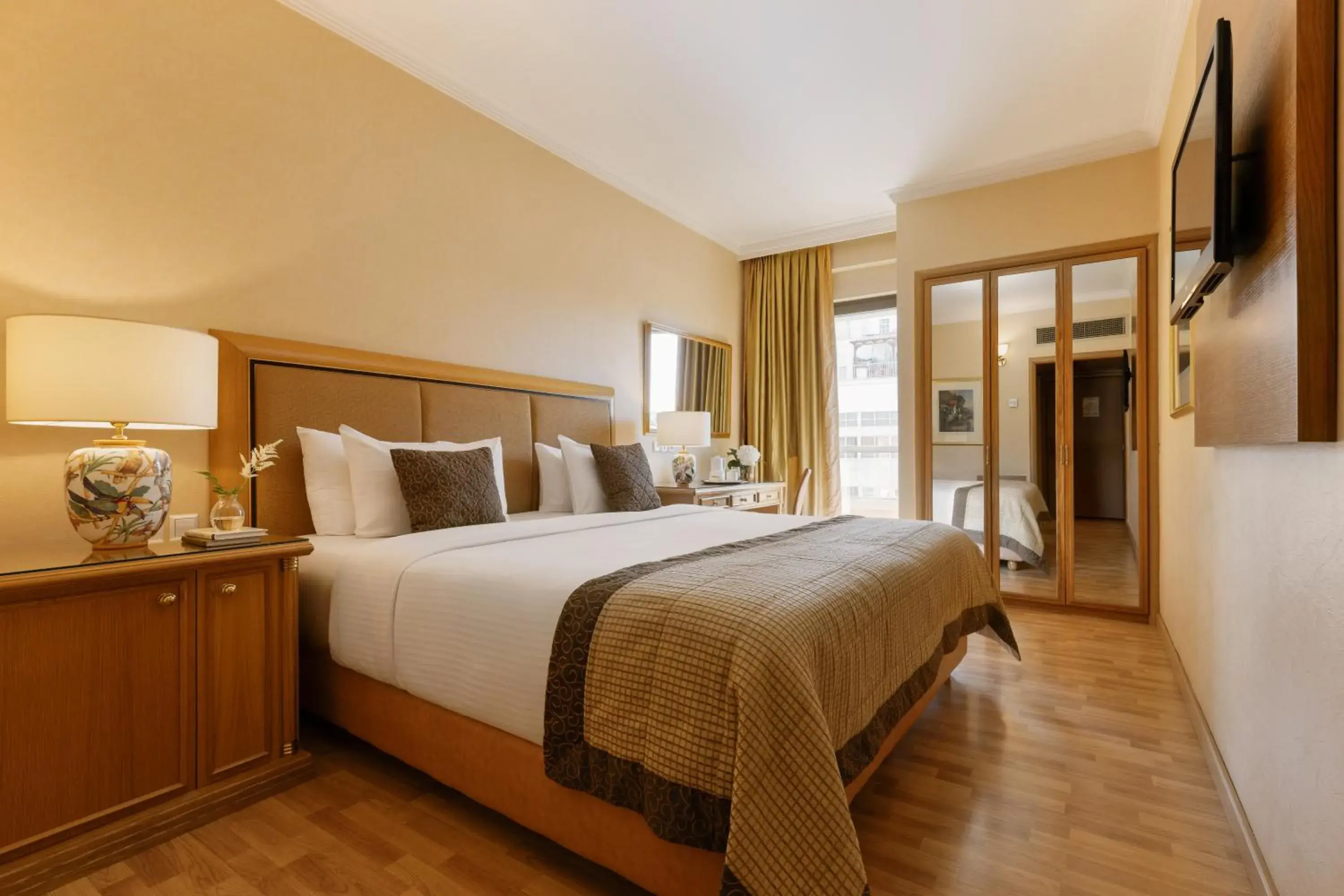 Bedroom, Bed in Divani Palace Larissa Bedroom, Bed in Divani Palace Larissa