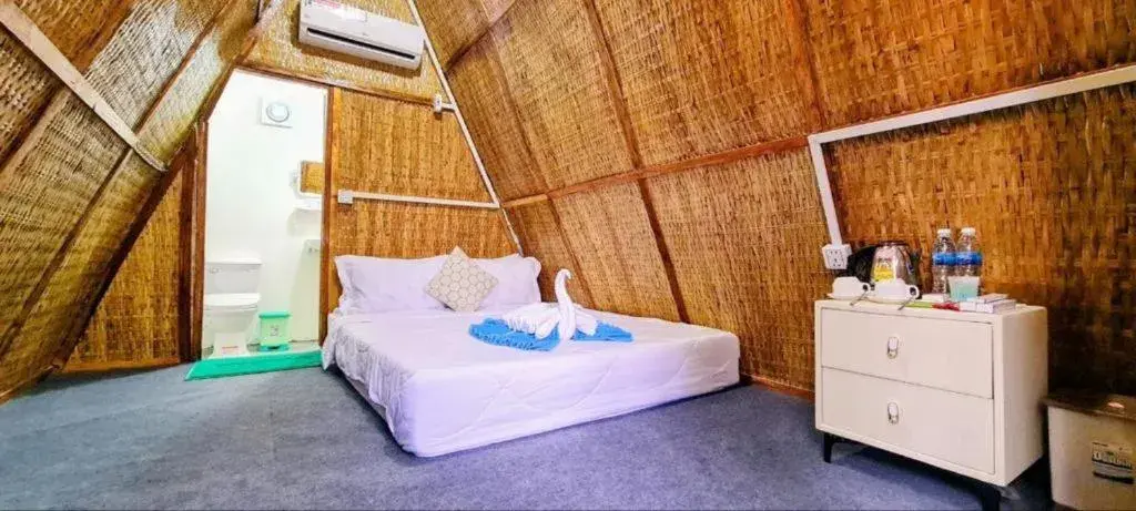 Bungalow with Garden View in Europe Enchanted Bungalow Koh Rong Bungalow with Garden View in Europe Enchanted Bungalow Koh Rong